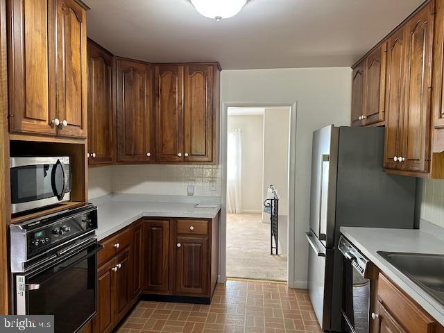 OLD CREEK ESTATES - Residential