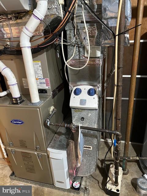 OLD CREEK ESTATES - Residential