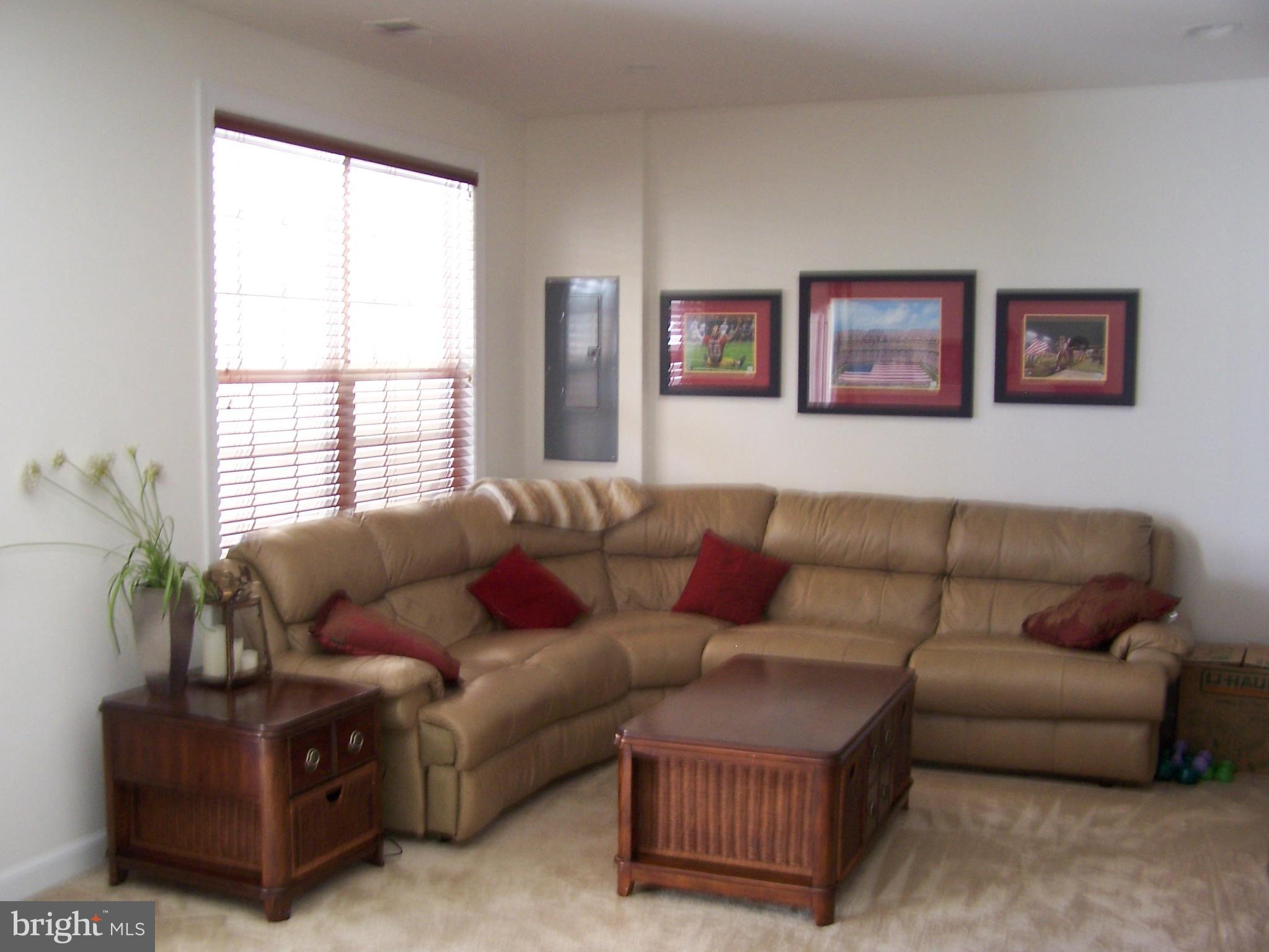 PMW FARMS - Residential