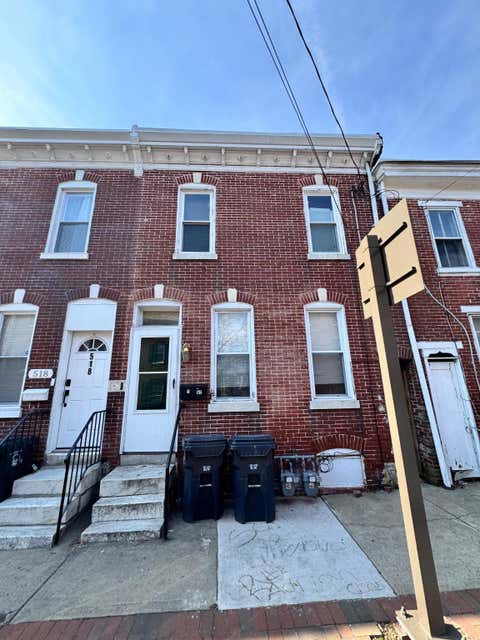 Townhouse For Sale - 516 E 11th Street<br/> WILMINGTON, DE 19801