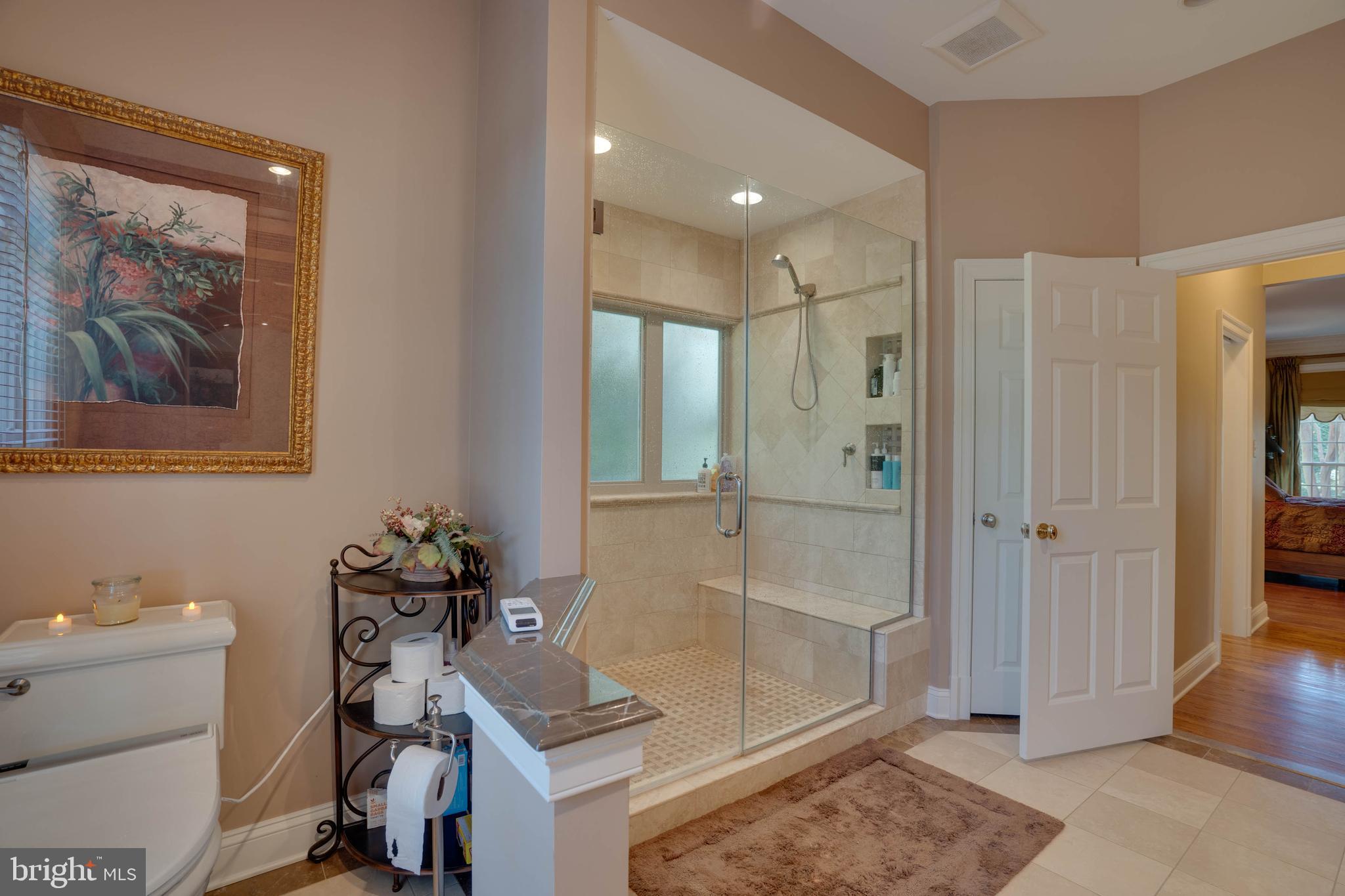 SENECA KNOLL - Residential