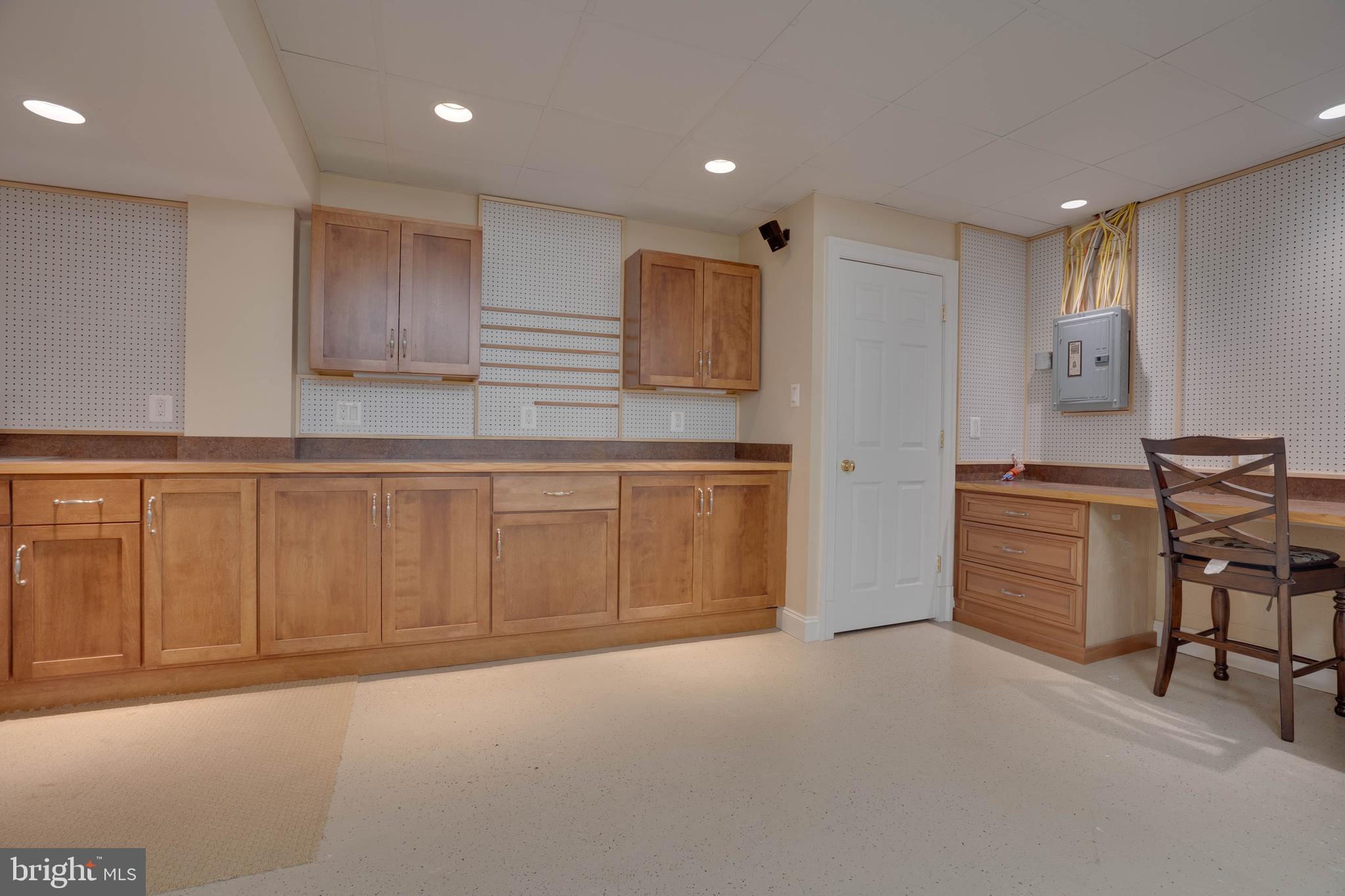 SENECA KNOLL - Residential