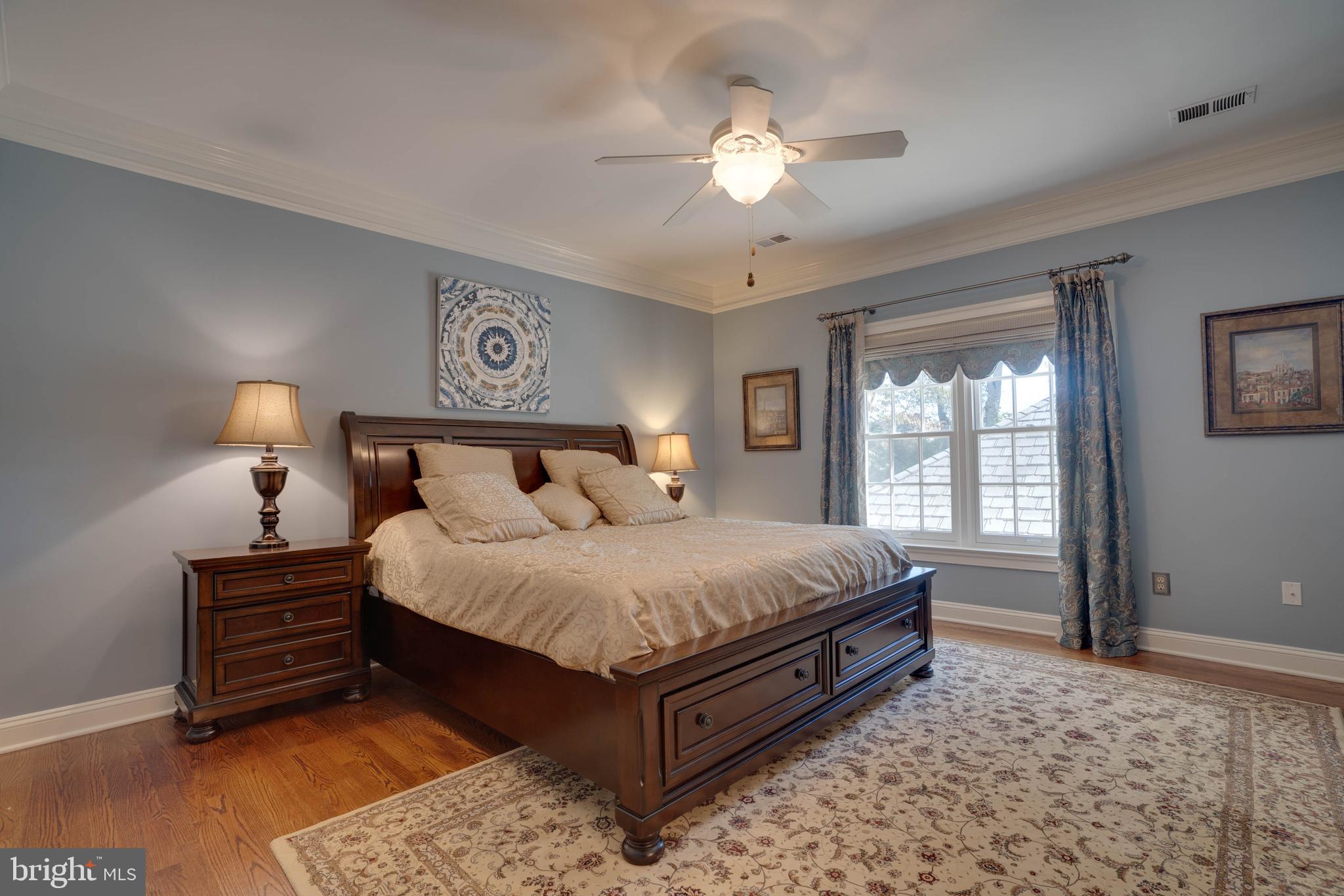 SENECA KNOLL - Residential