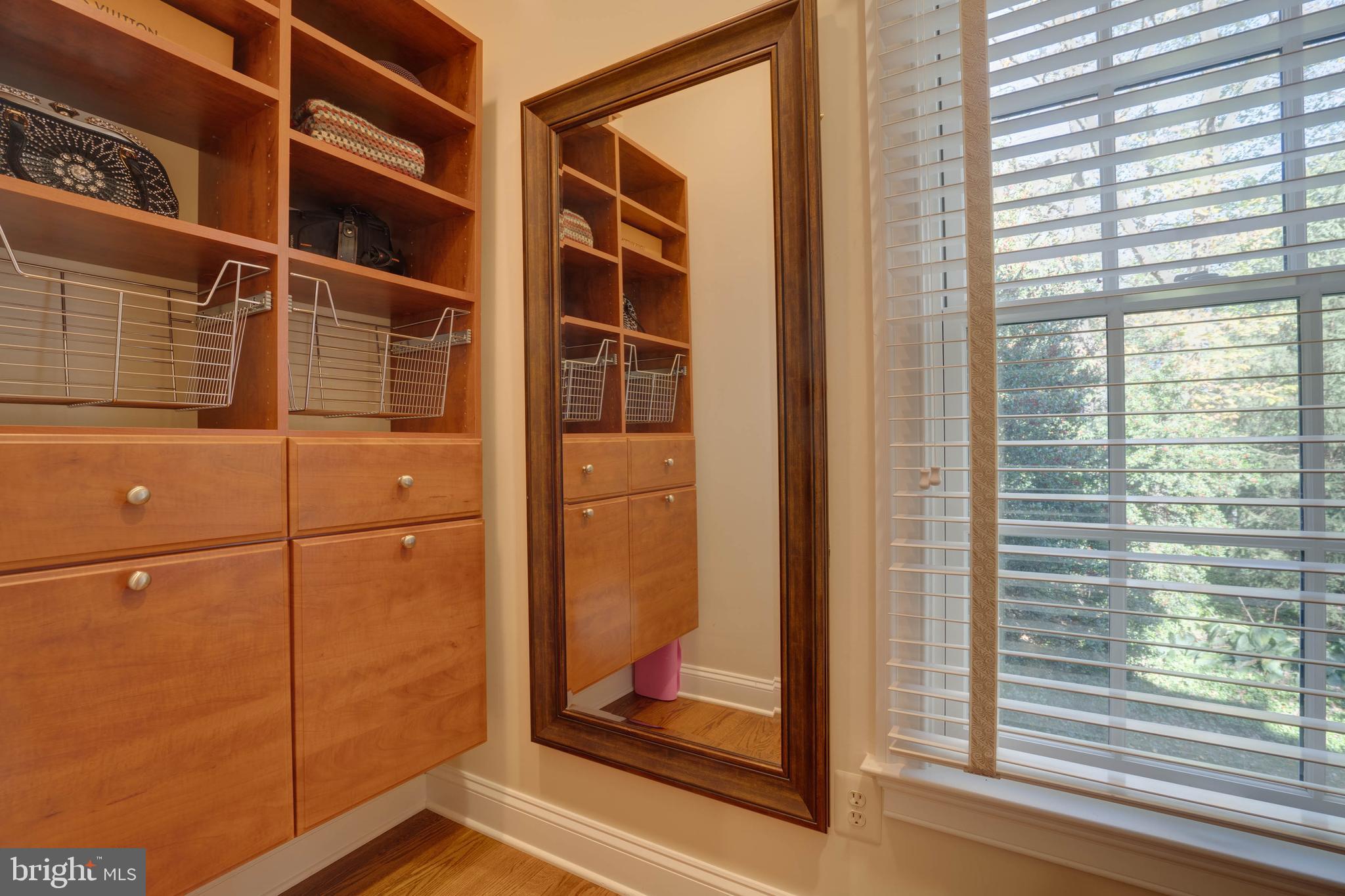 SENECA KNOLL - Residential