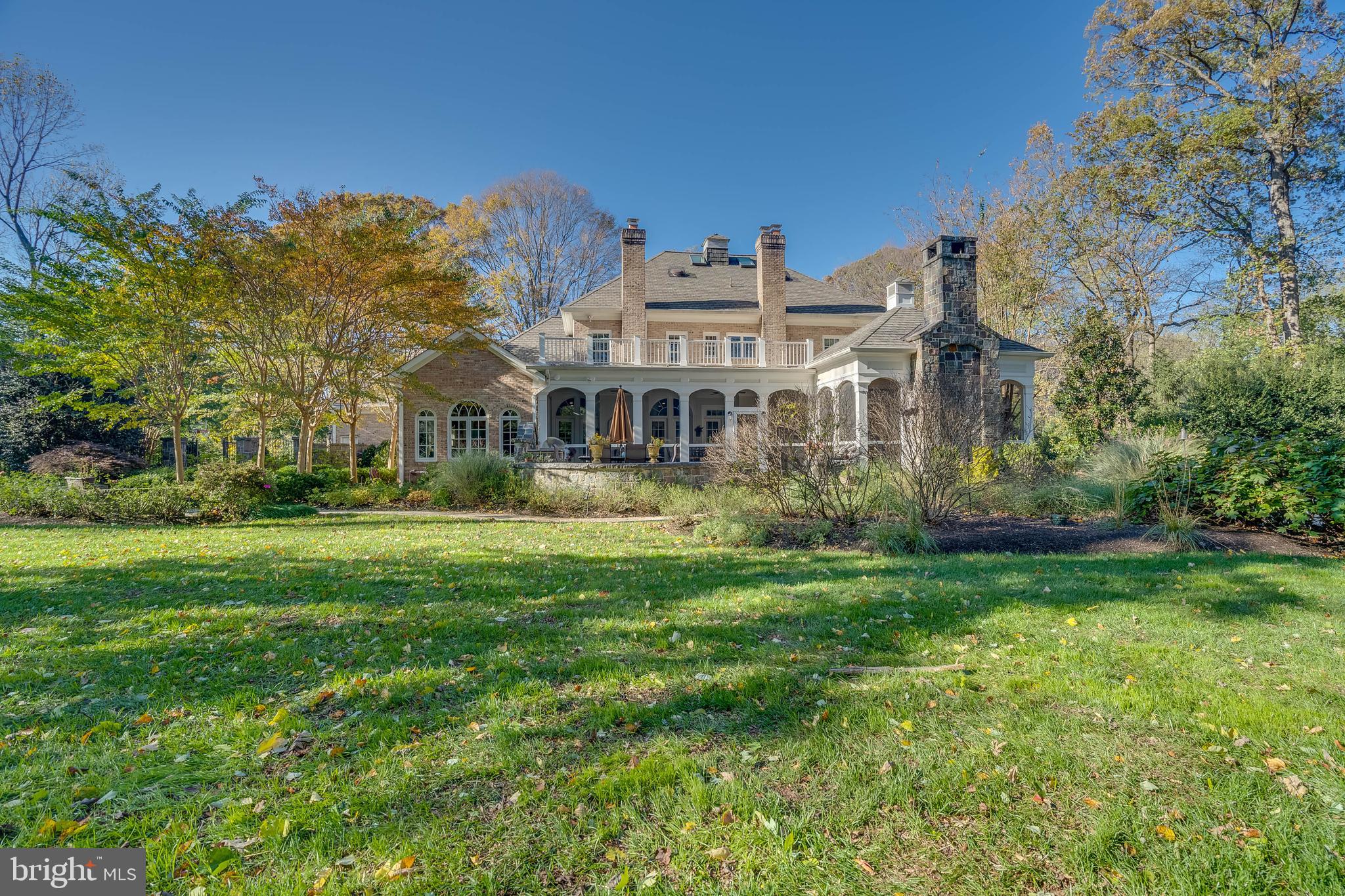 SENECA KNOLL - Residential