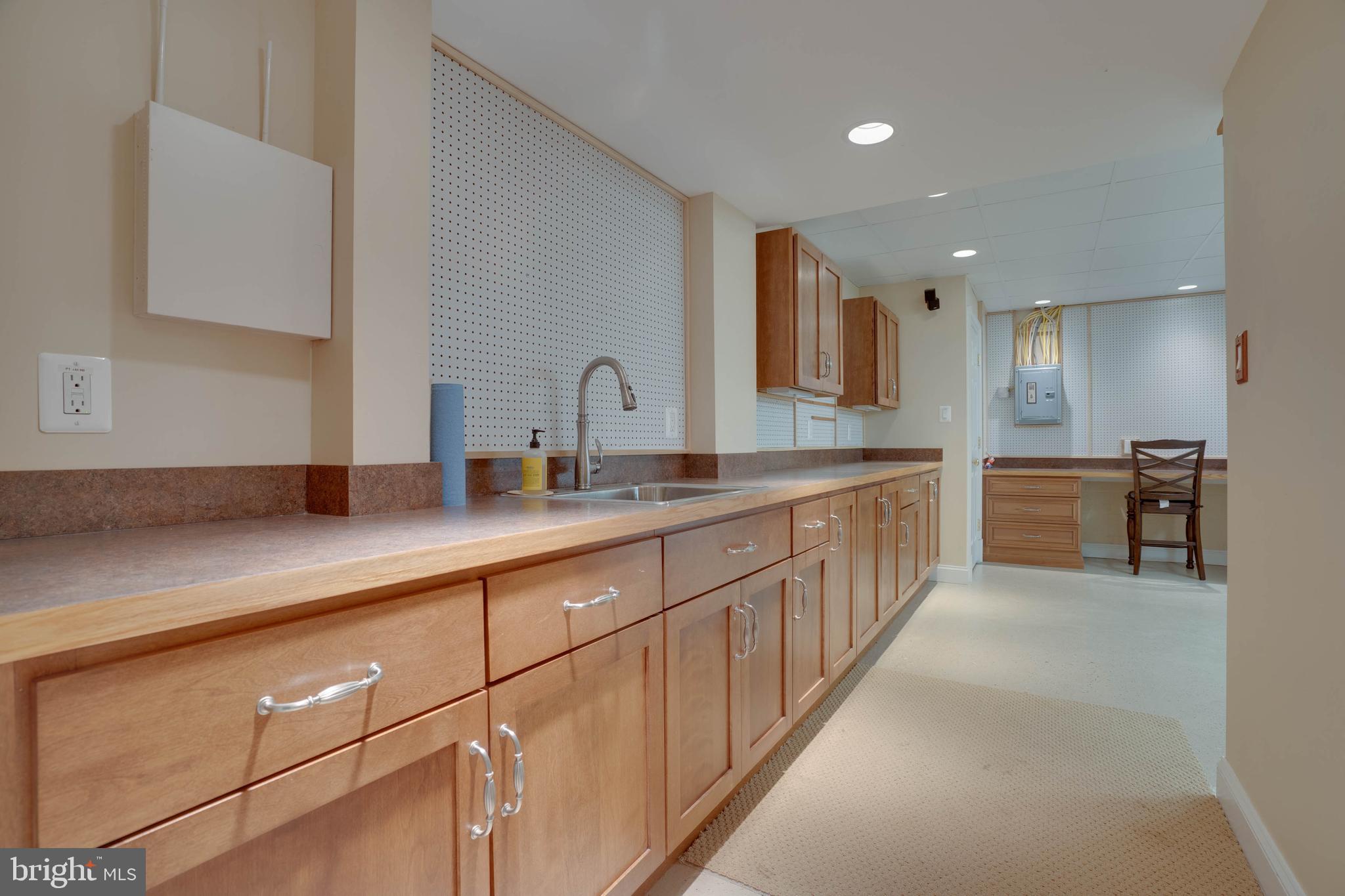 SENECA KNOLL - Residential