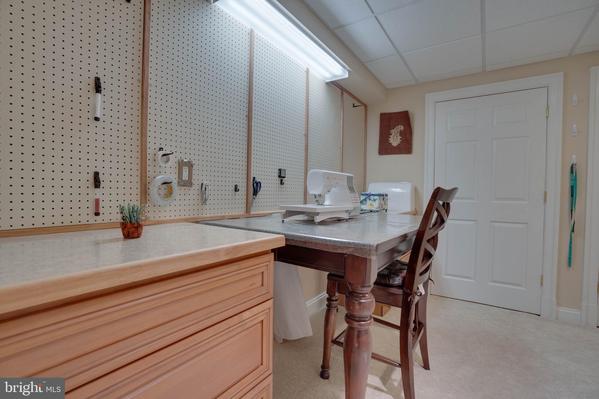 SENECA KNOLL - Residential