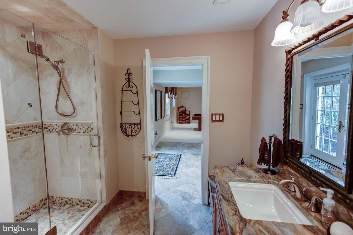 SENECA KNOLL - Residential