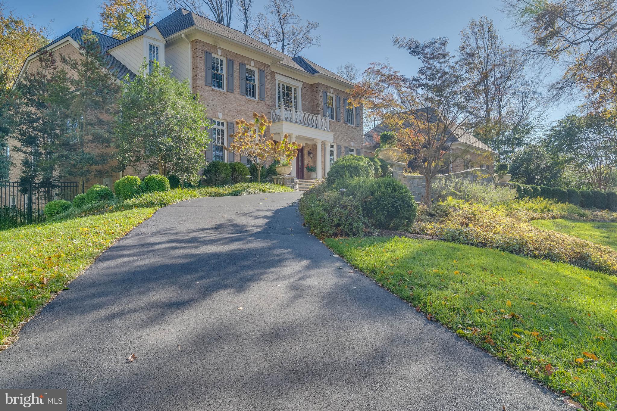 SENECA KNOLL - Residential