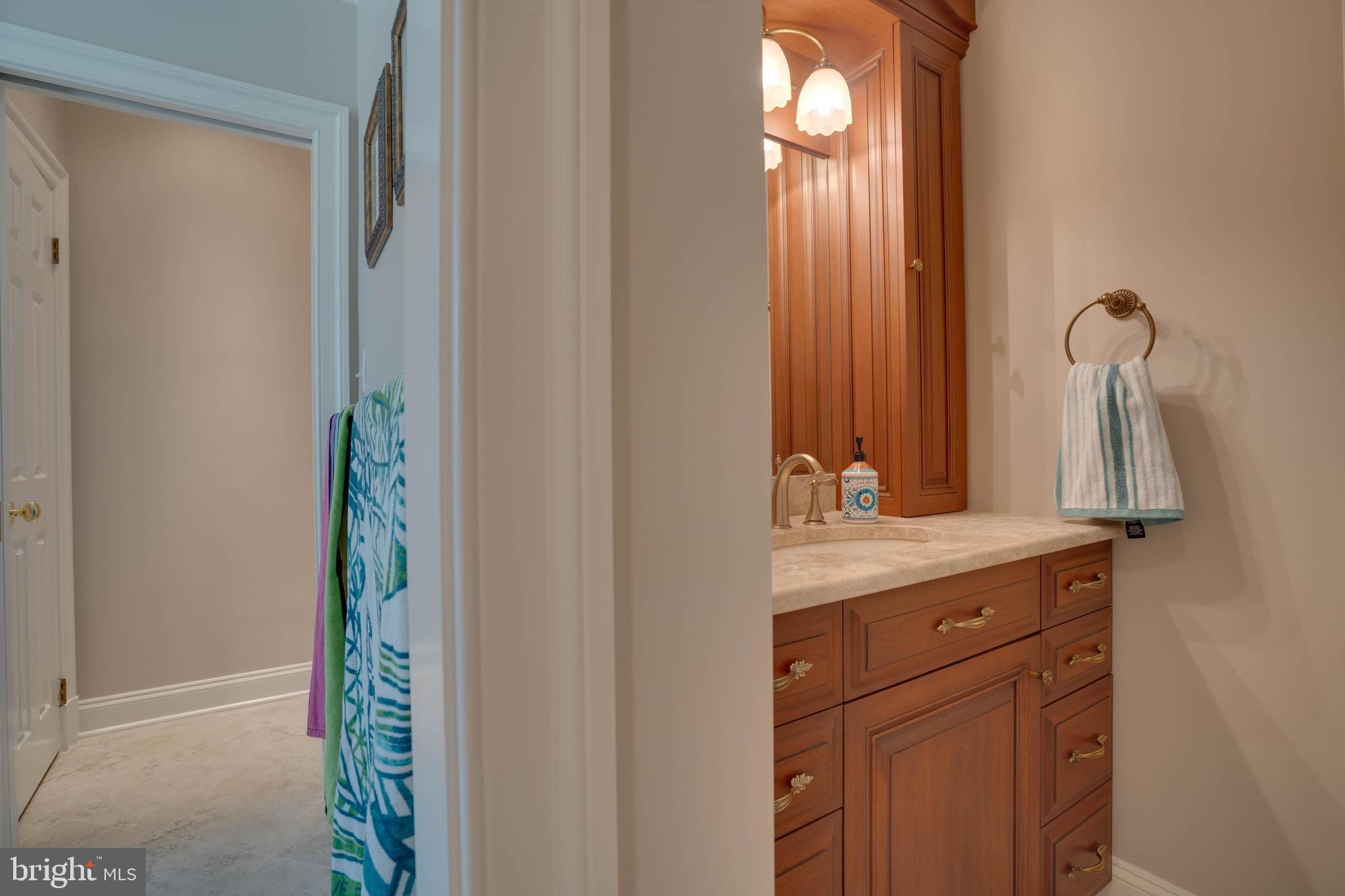 SENECA KNOLL - Residential