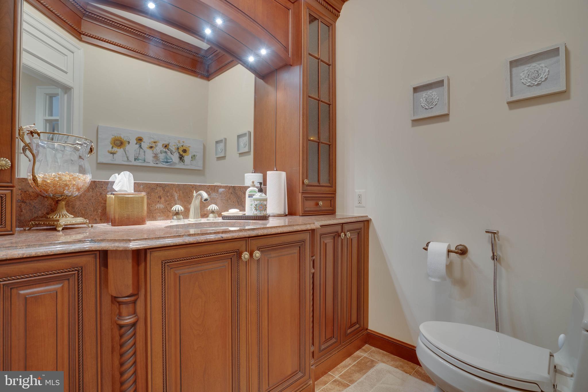 SENECA KNOLL - Residential