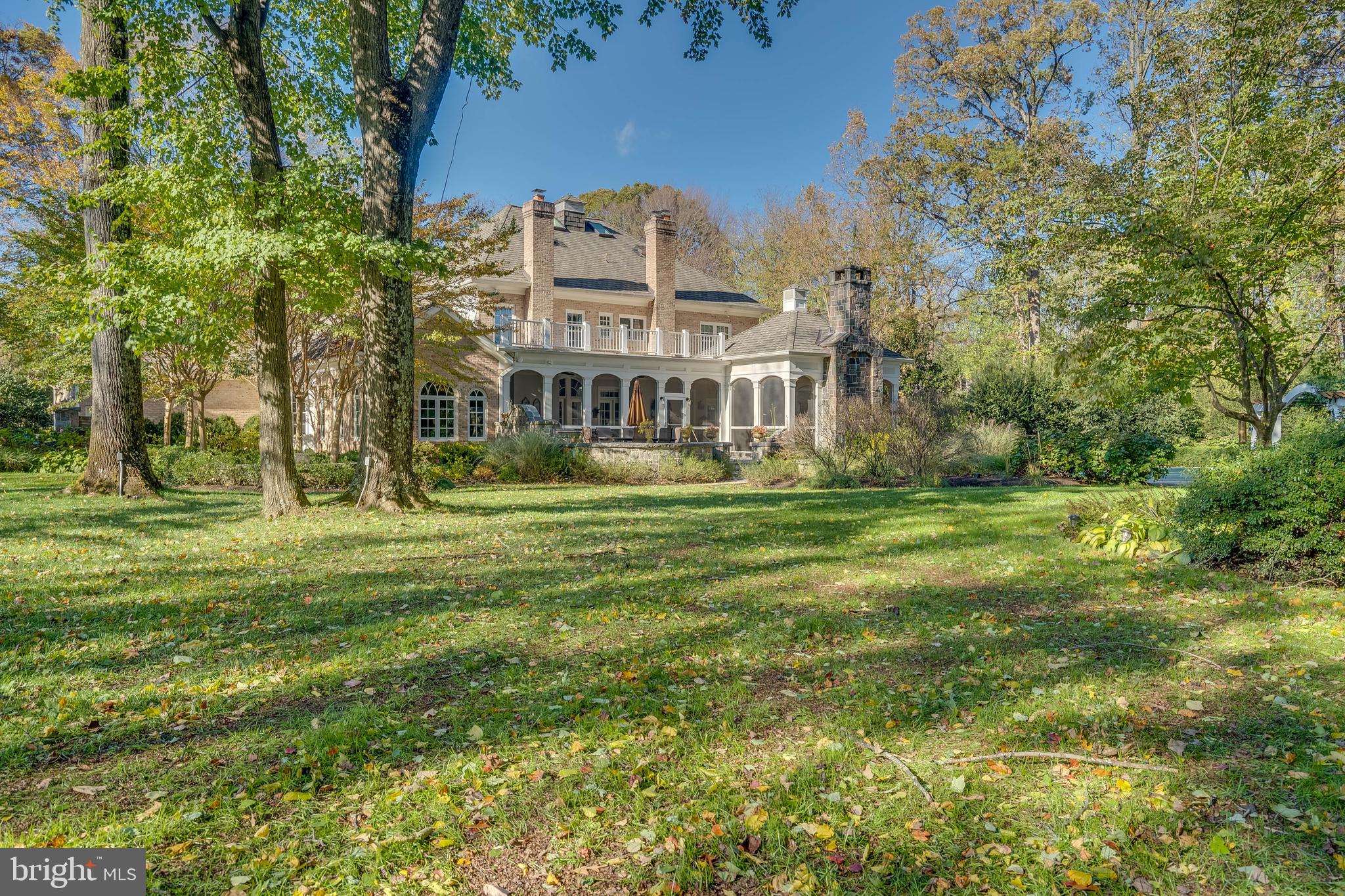SENECA KNOLL - Residential