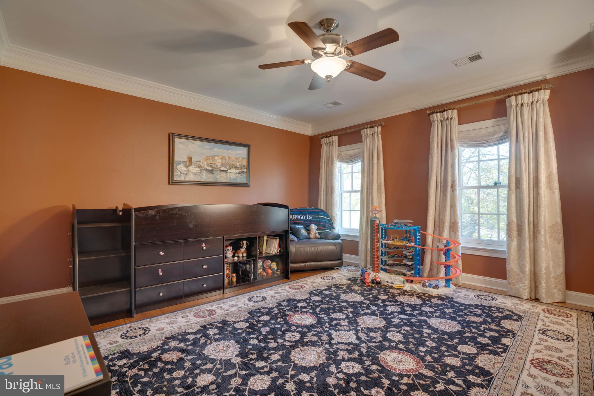 SENECA KNOLL - Residential