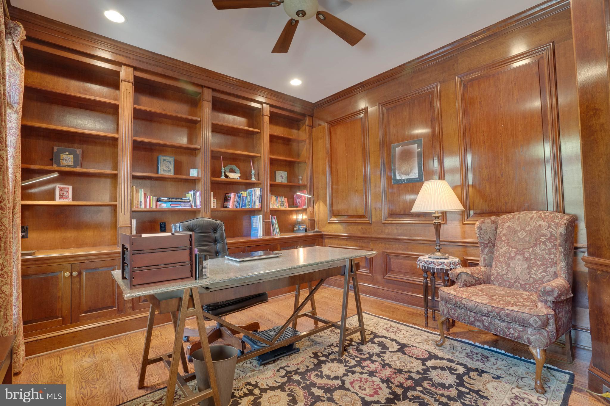 SENECA KNOLL - Residential