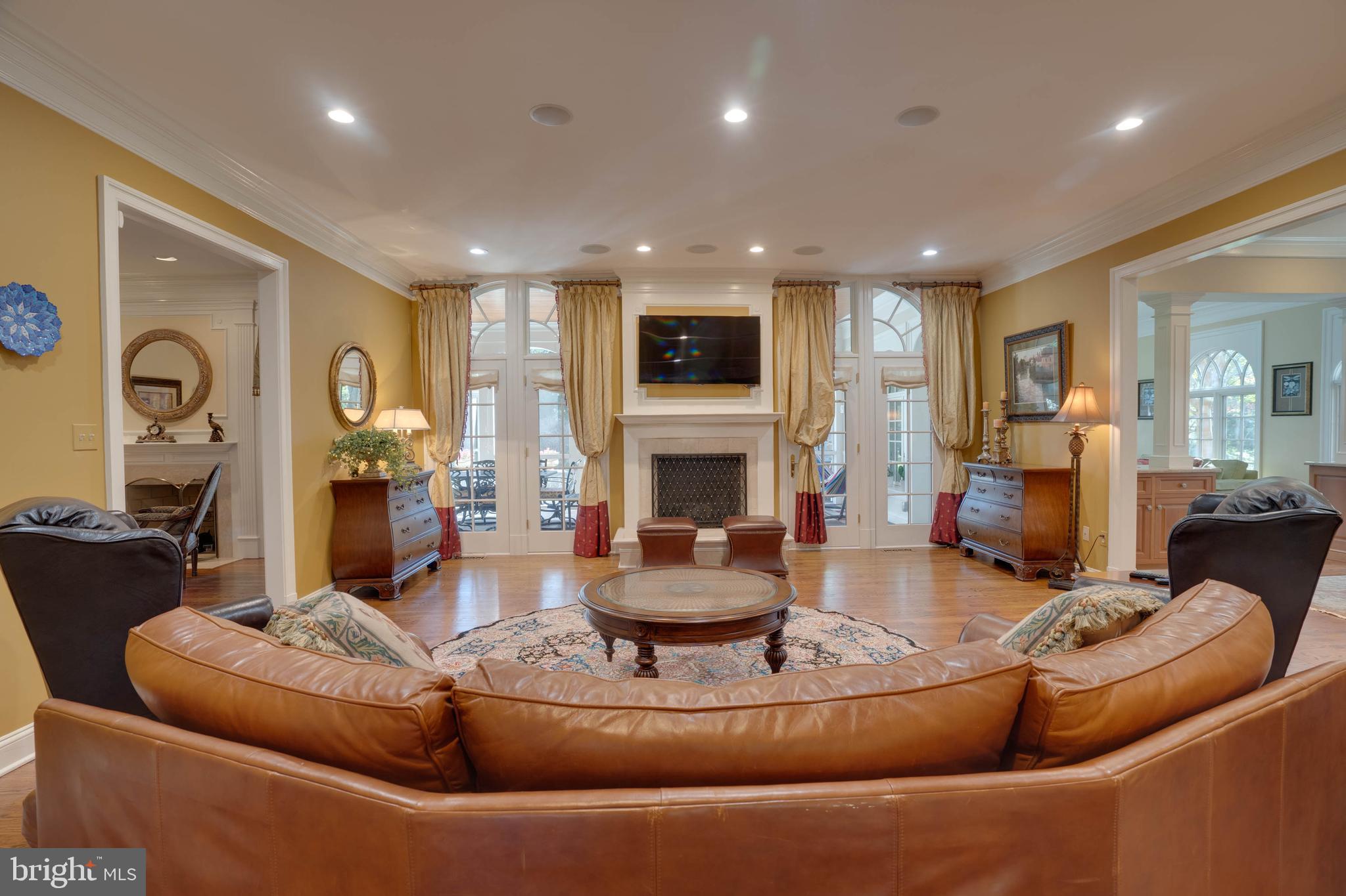 SENECA KNOLL - Residential