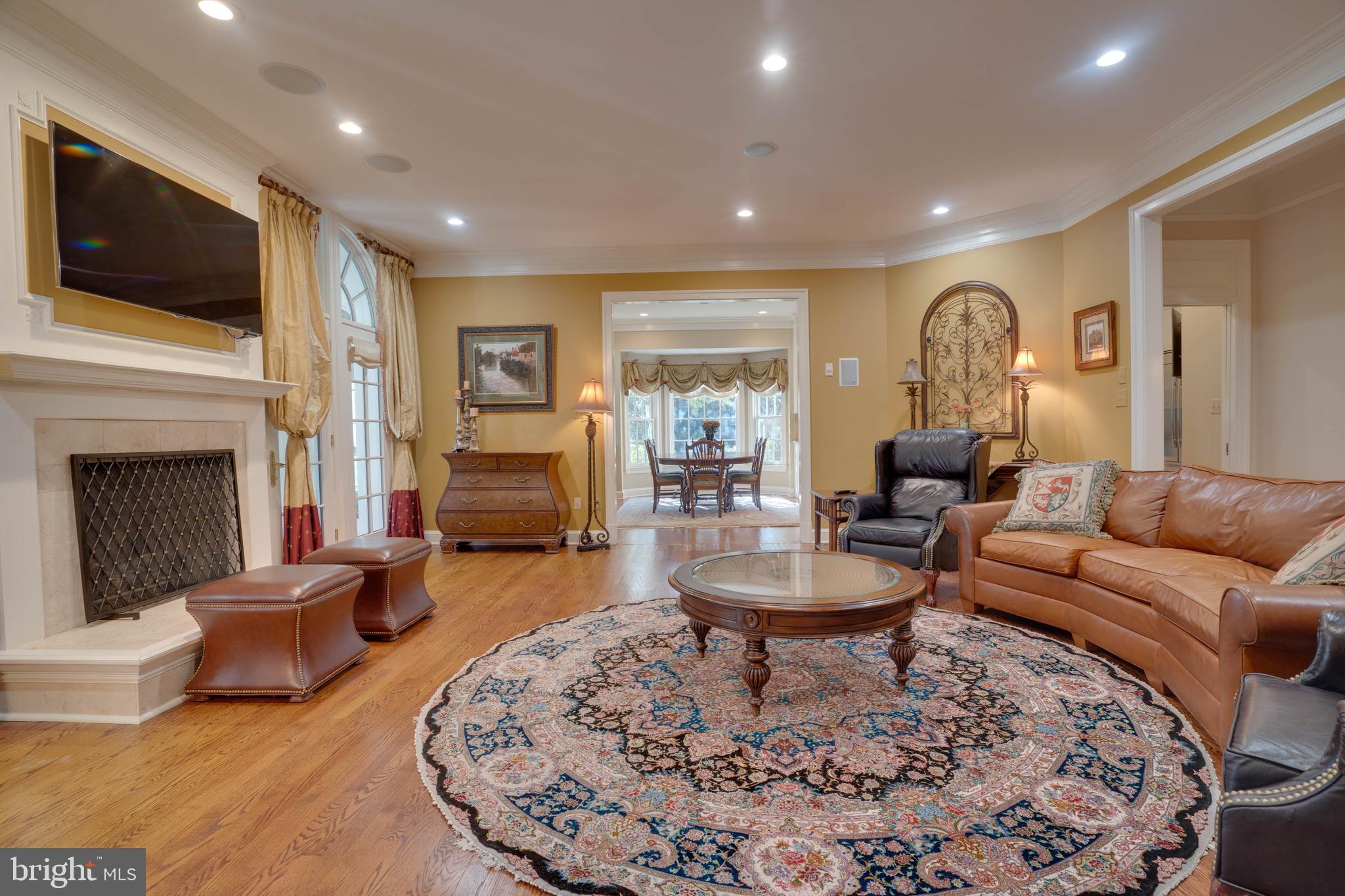 SENECA KNOLL - Residential