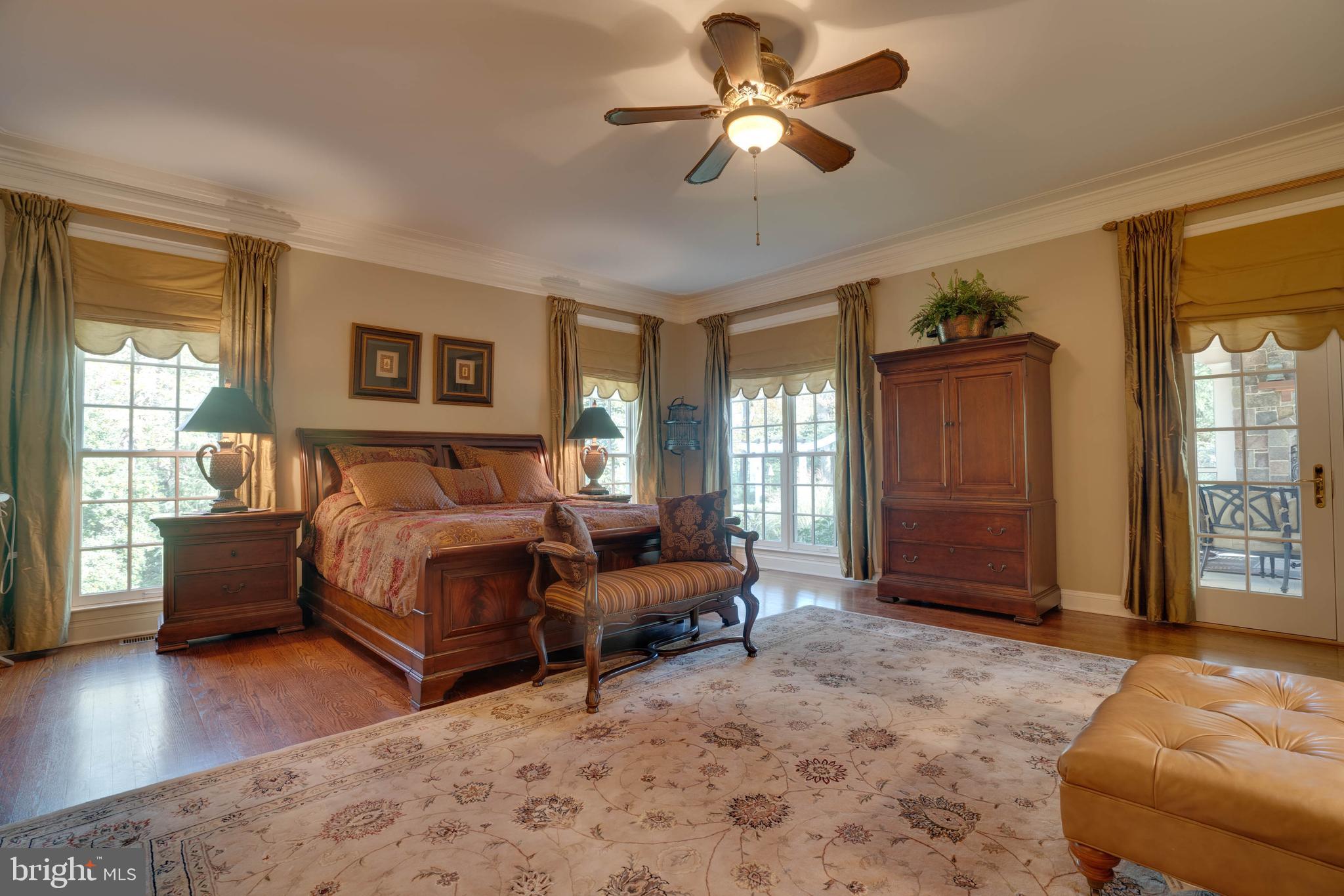 SENECA KNOLL - Residential