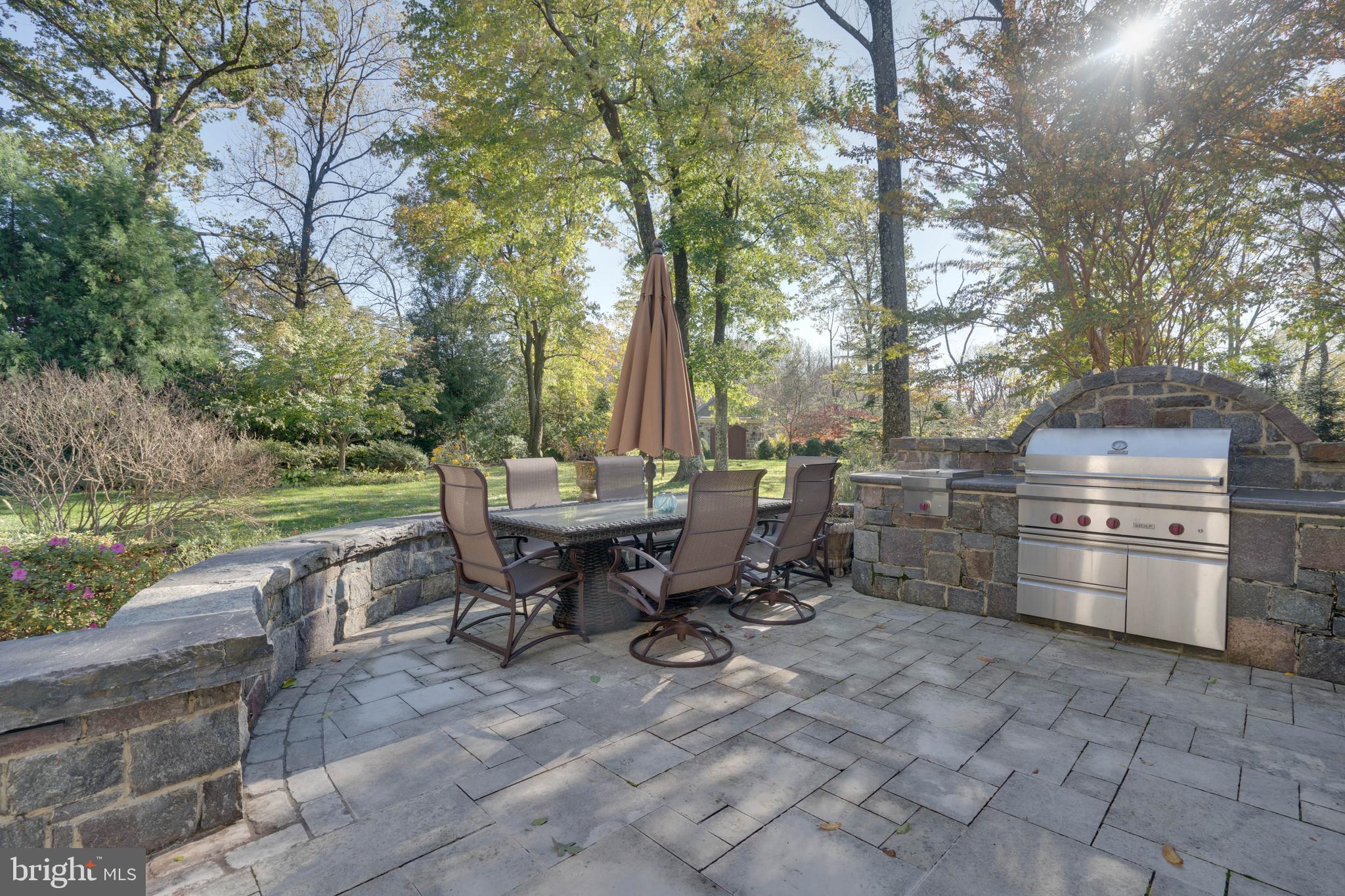 SENECA KNOLL - Residential