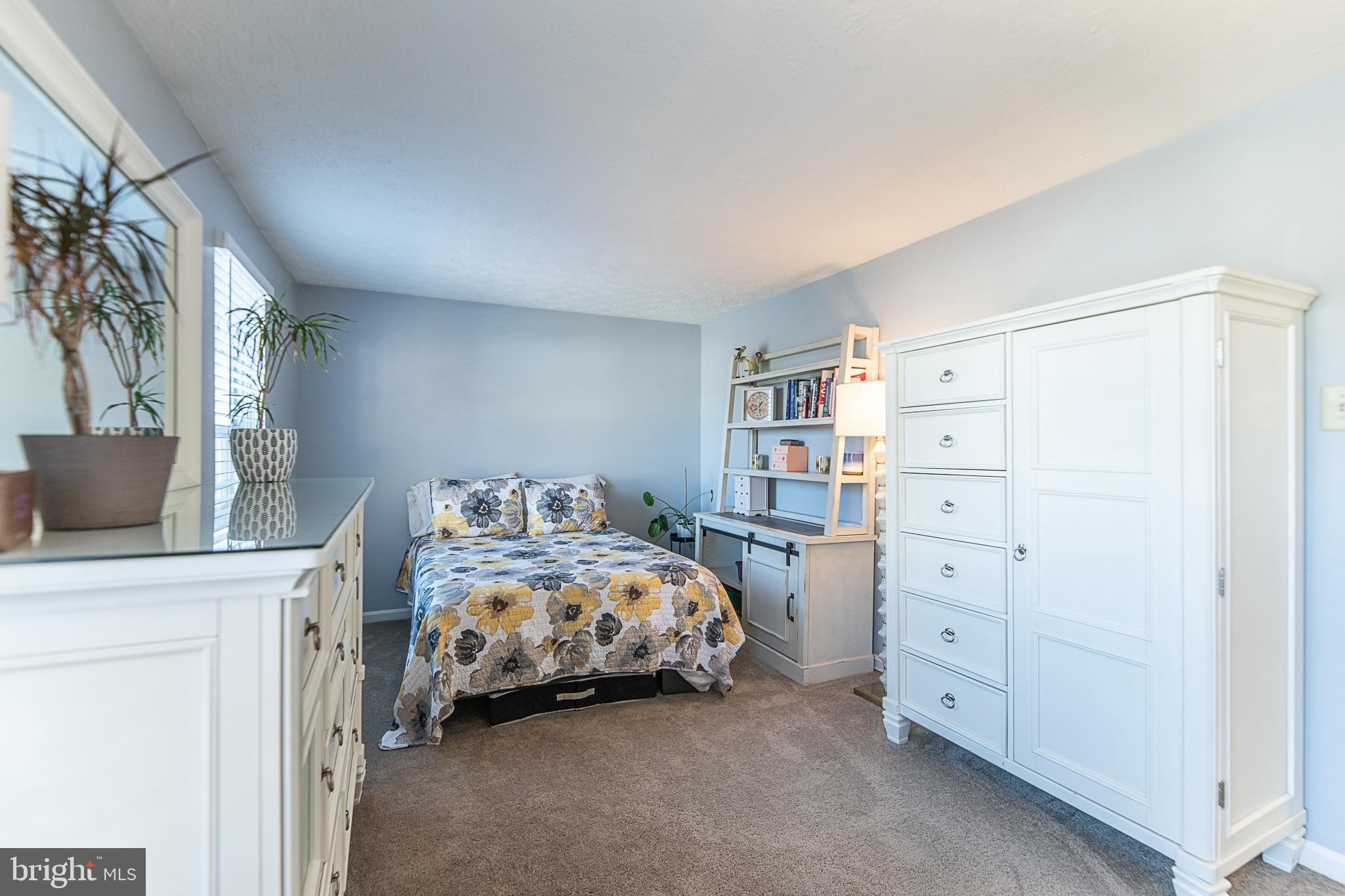 EXETER - Residential