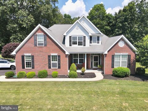 4 AUSTIN DRIVE ROBESONIA PA 19551