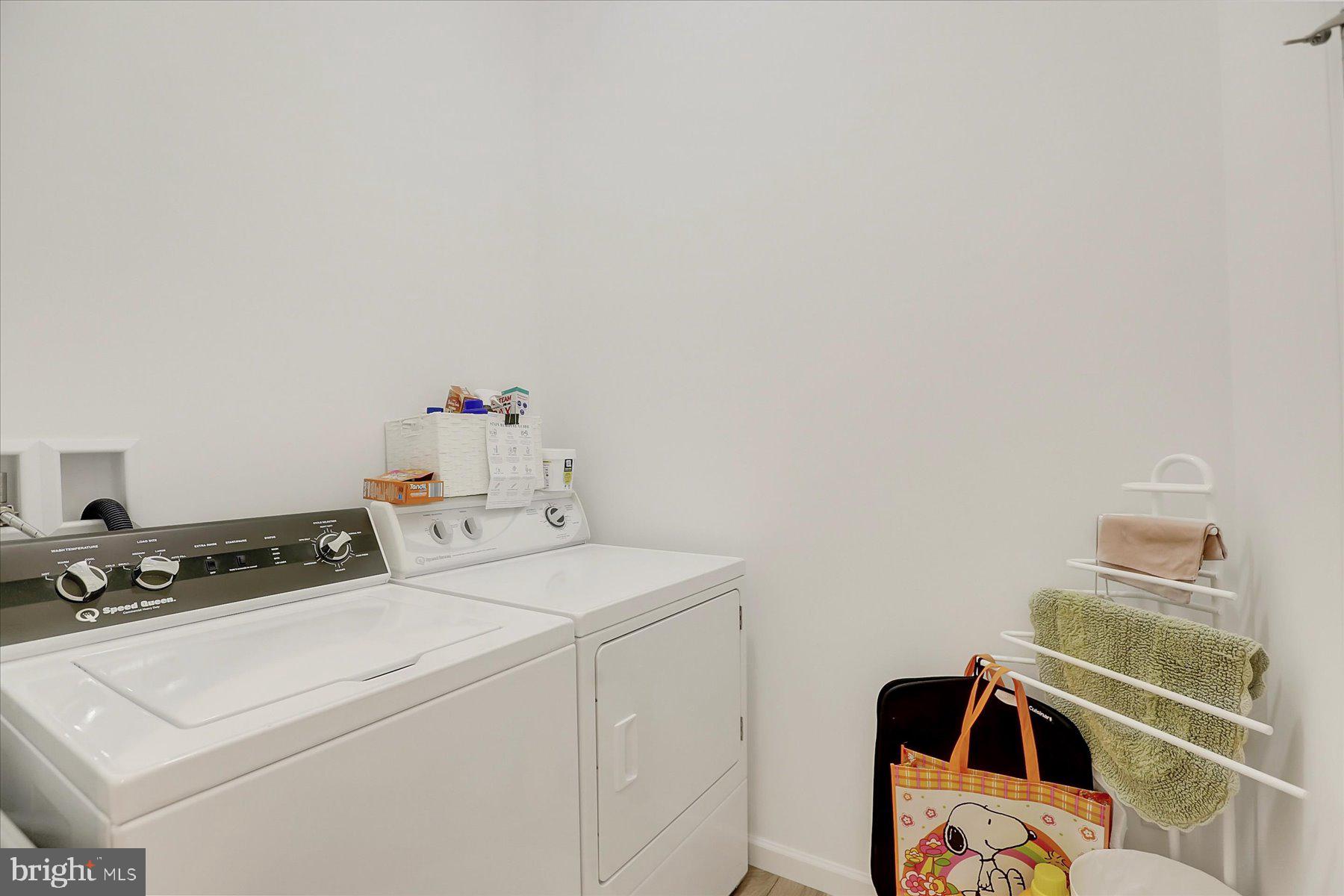 CORTLAND PARK AT WINDING HILLS - Residential