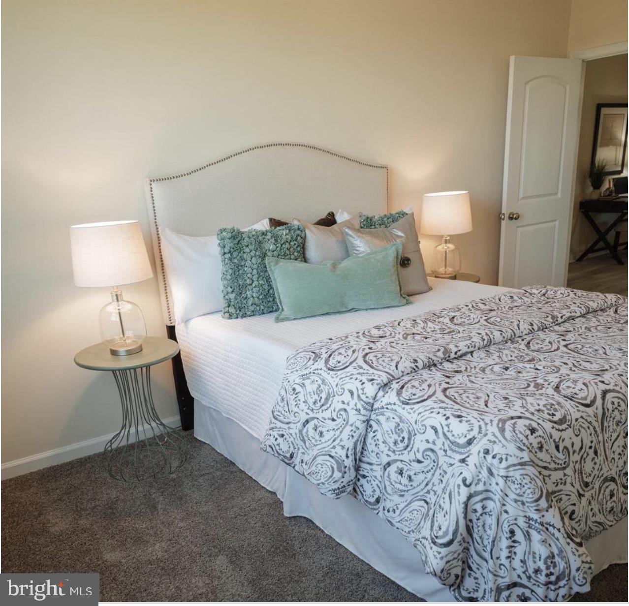 HARVEST GLEN - Residential