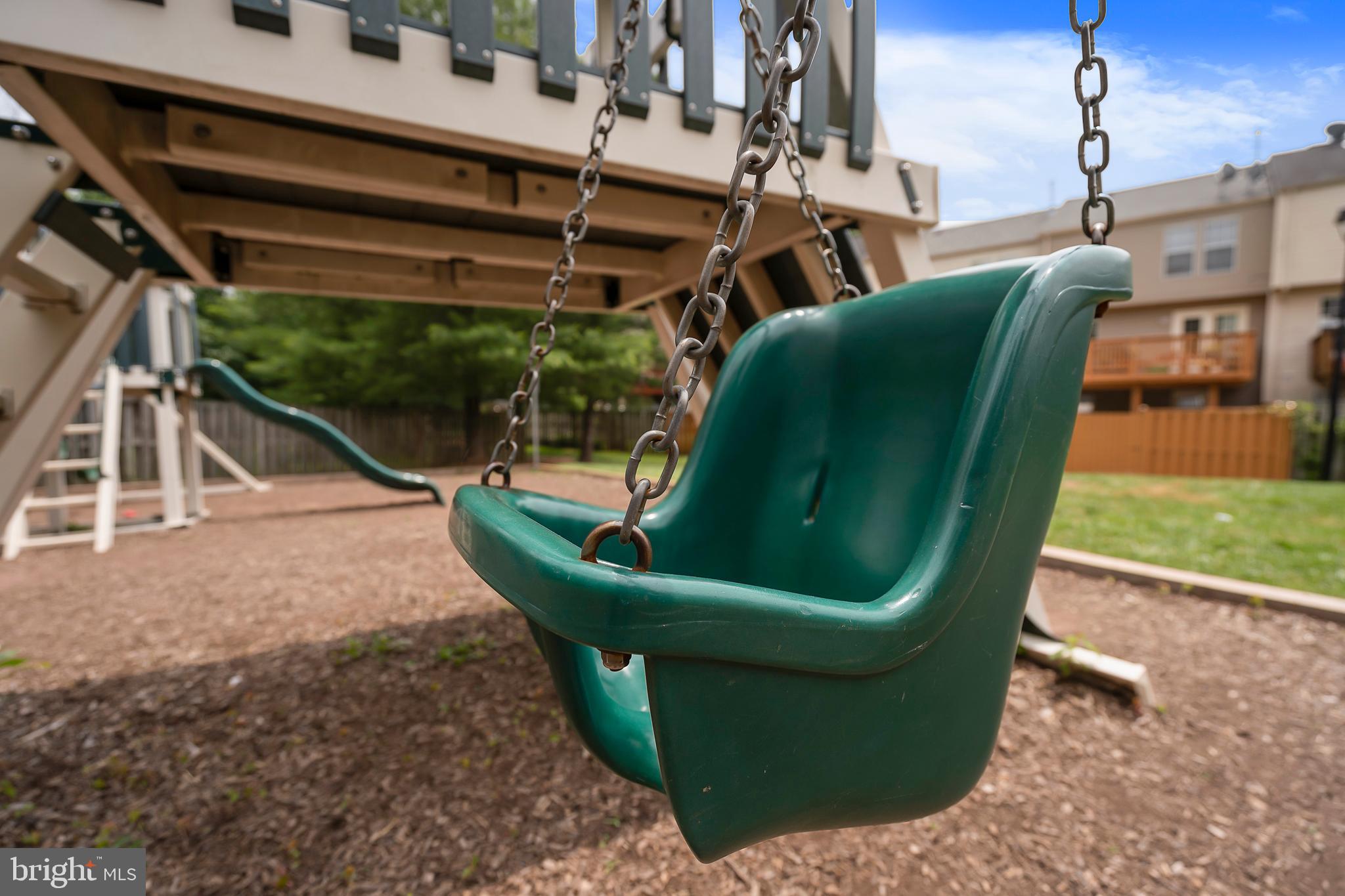 MAPLE POINTE - Residential