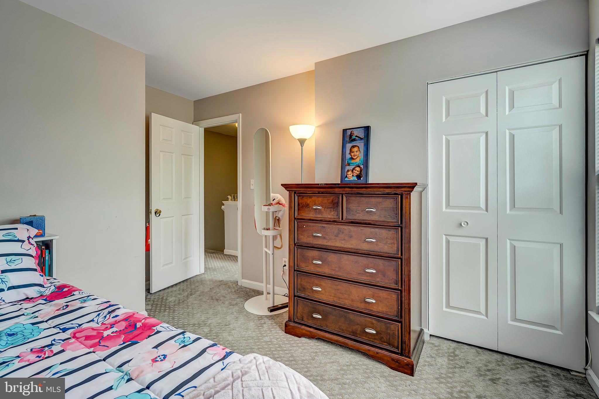 MAPLE POINTE - Residential