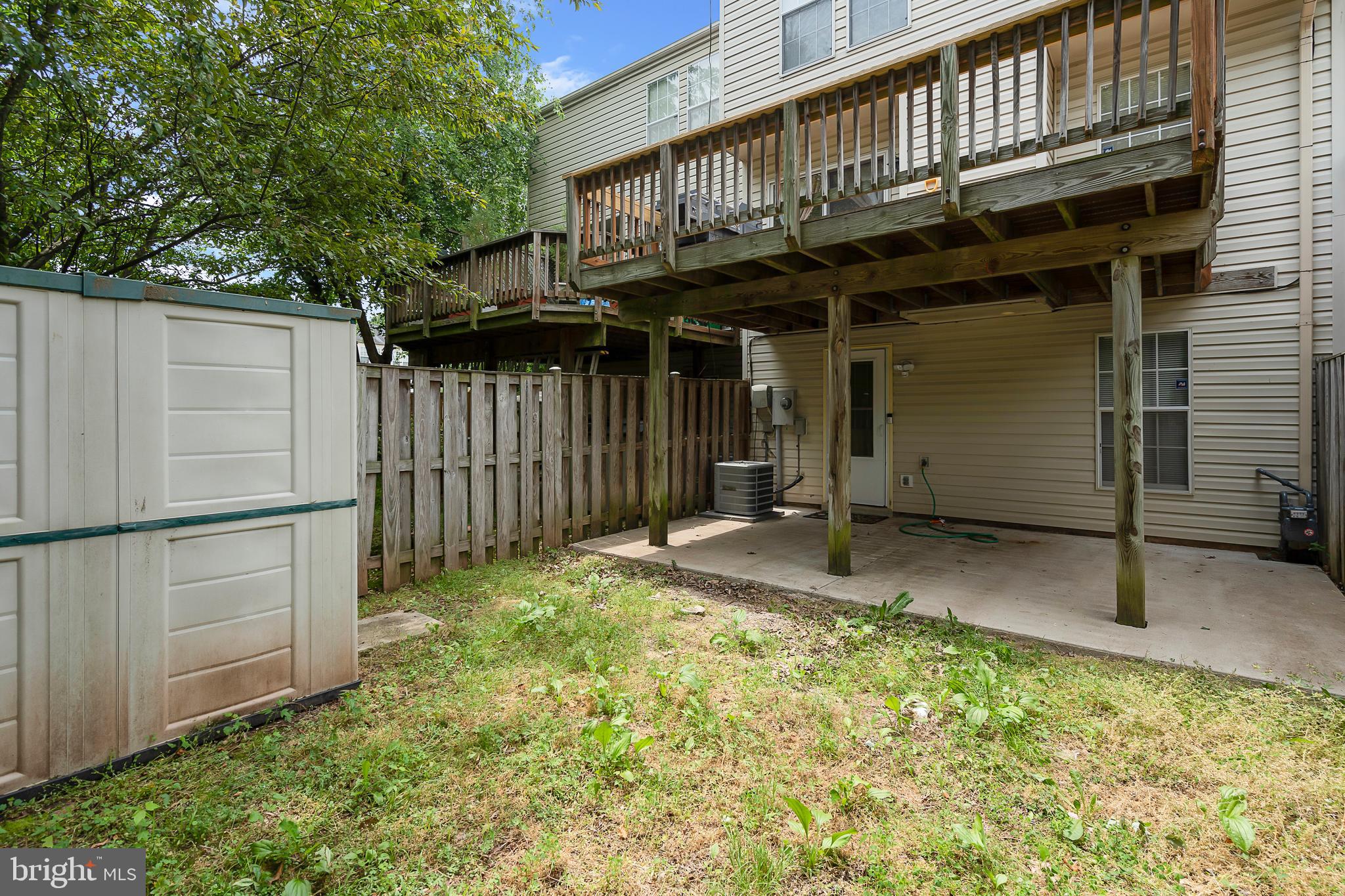 MAPLE POINTE - Residential