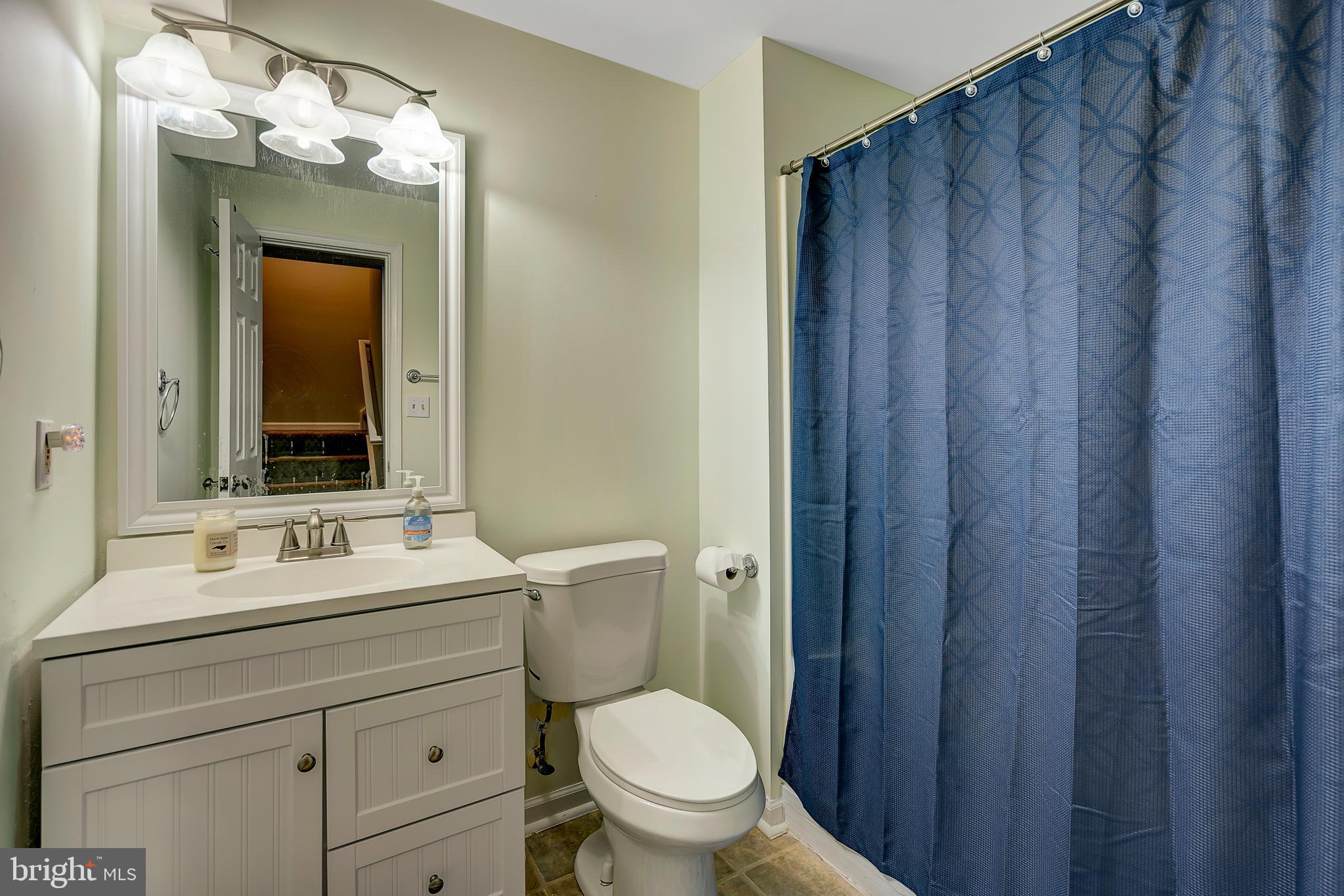 MAPLE POINTE - Residential