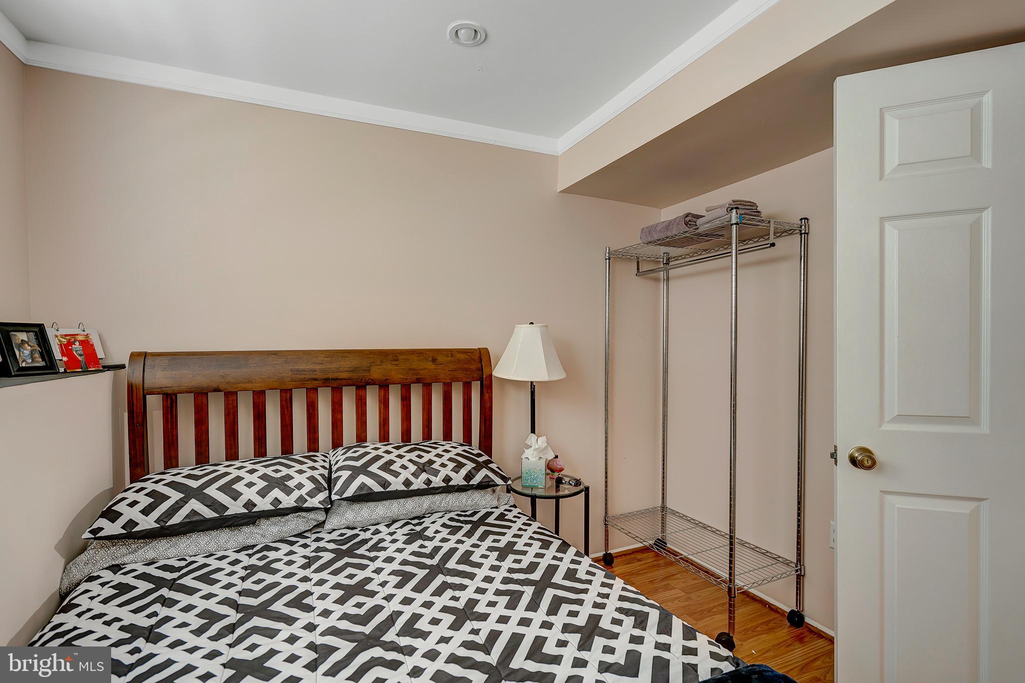 MAPLE POINTE - Residential