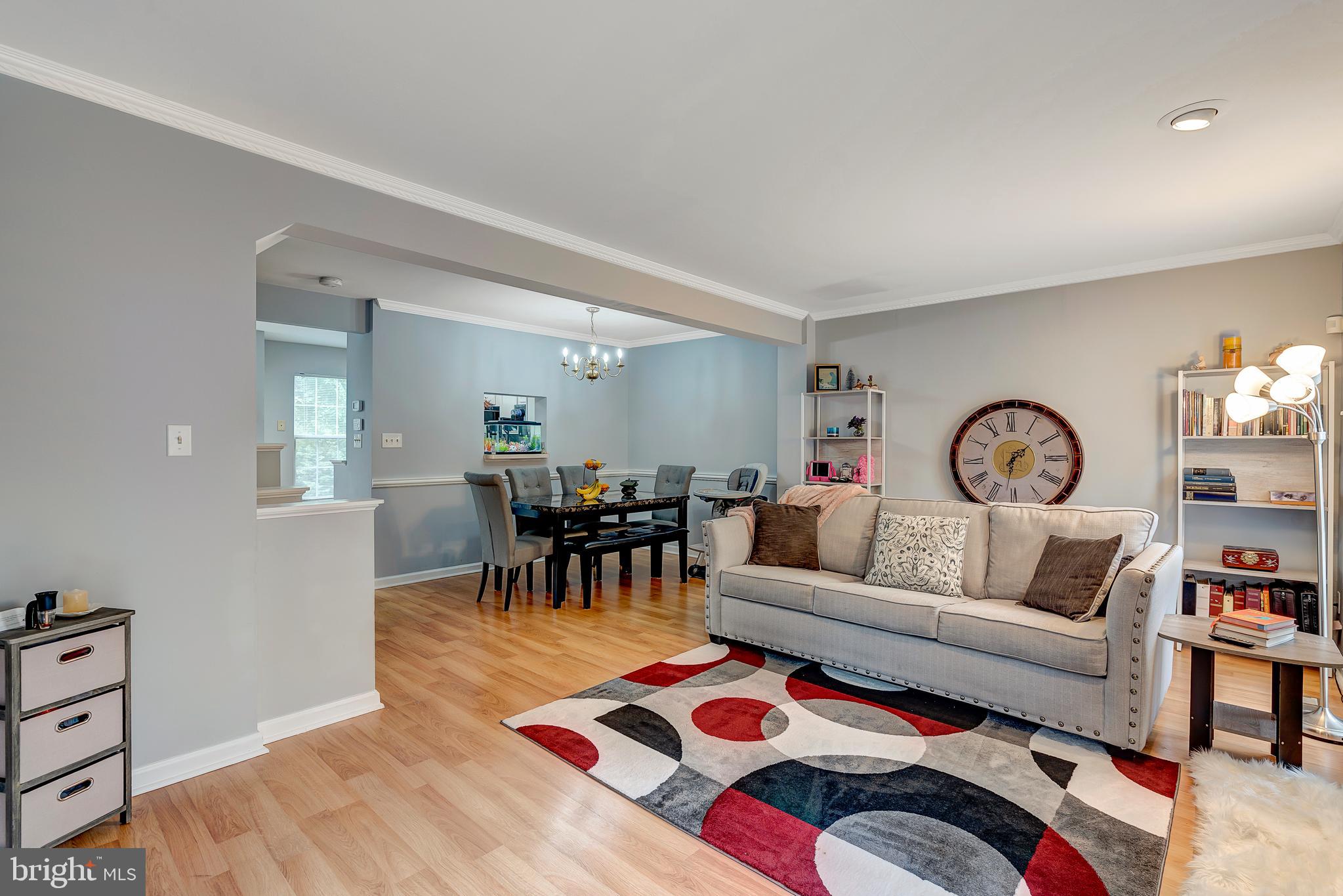 MAPLE POINTE - Residential