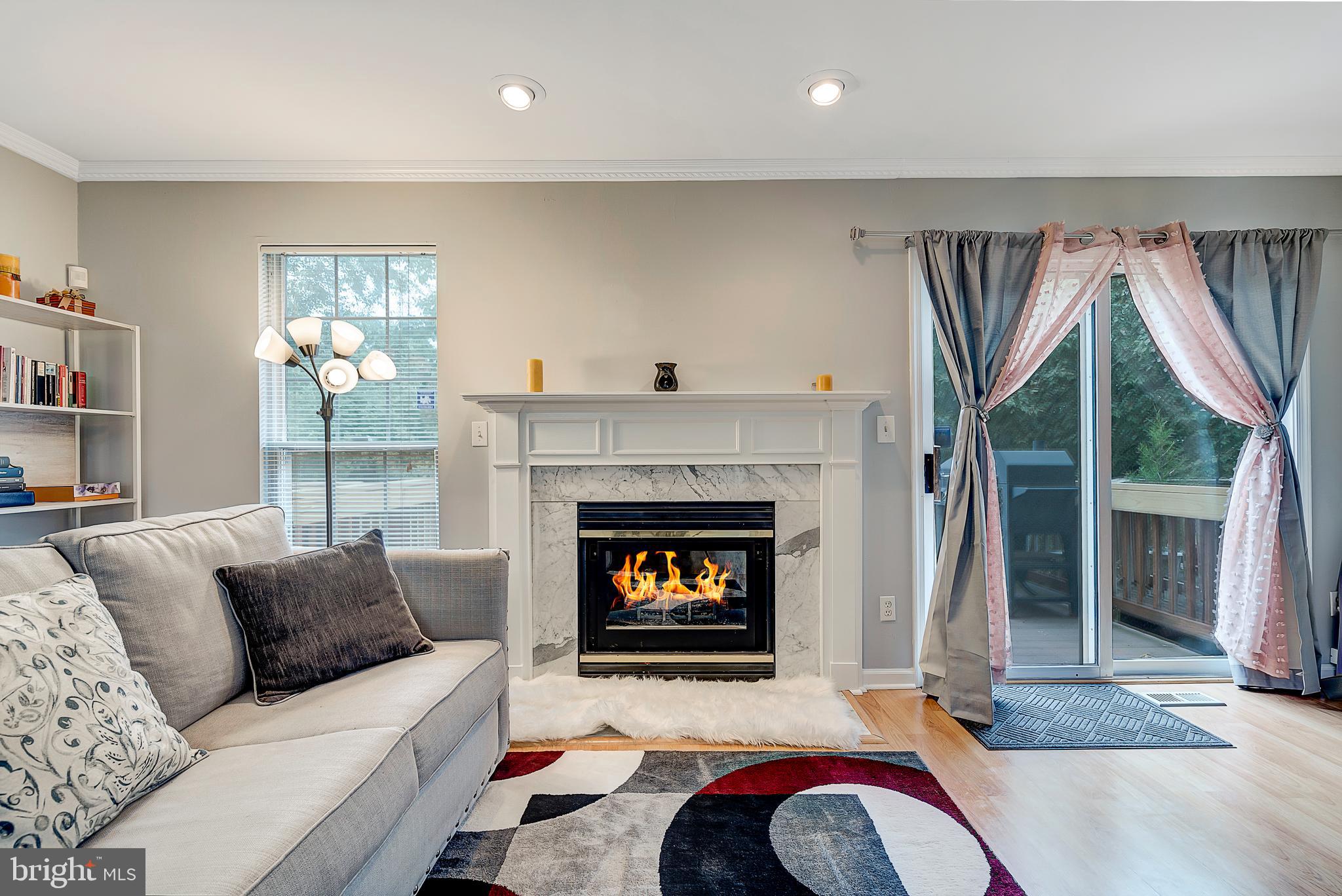 MAPLE POINTE - Residential