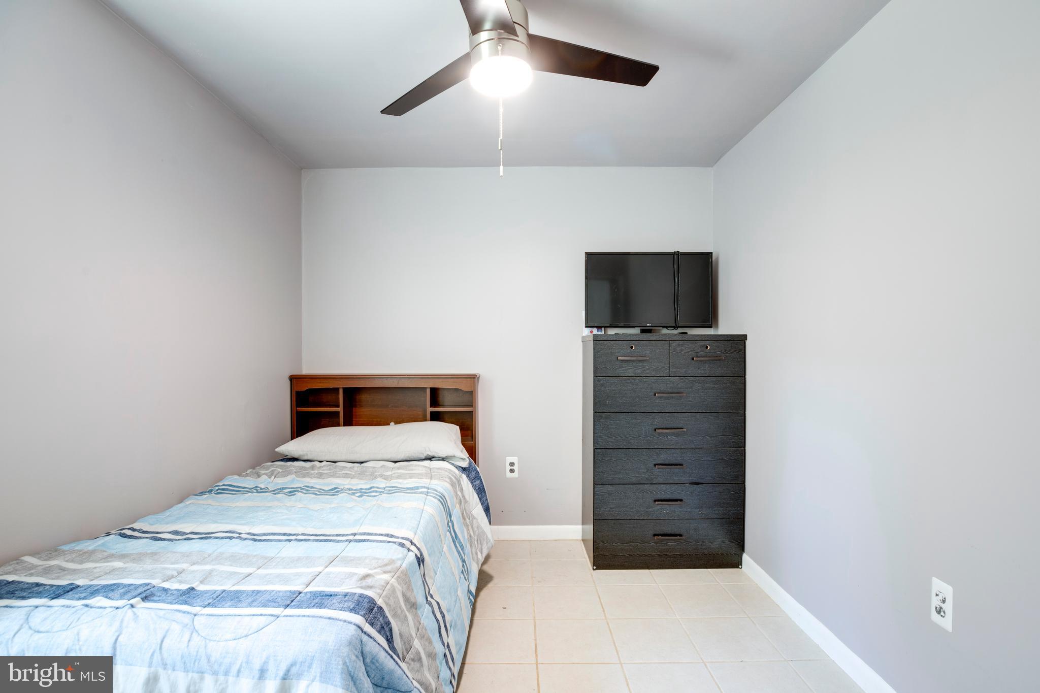 DALE CITY - Residential