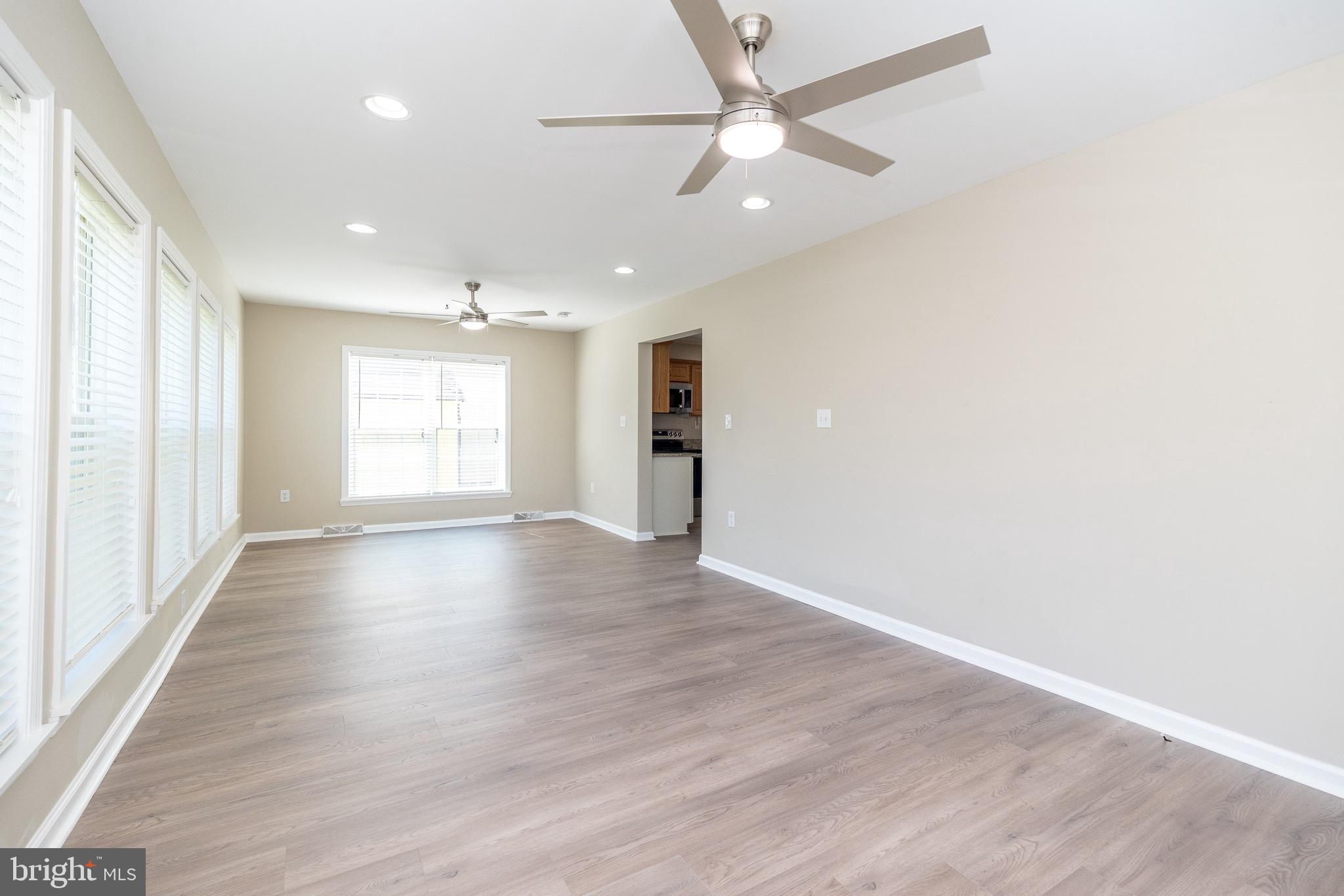 NESHAMINY FALLS - Residential