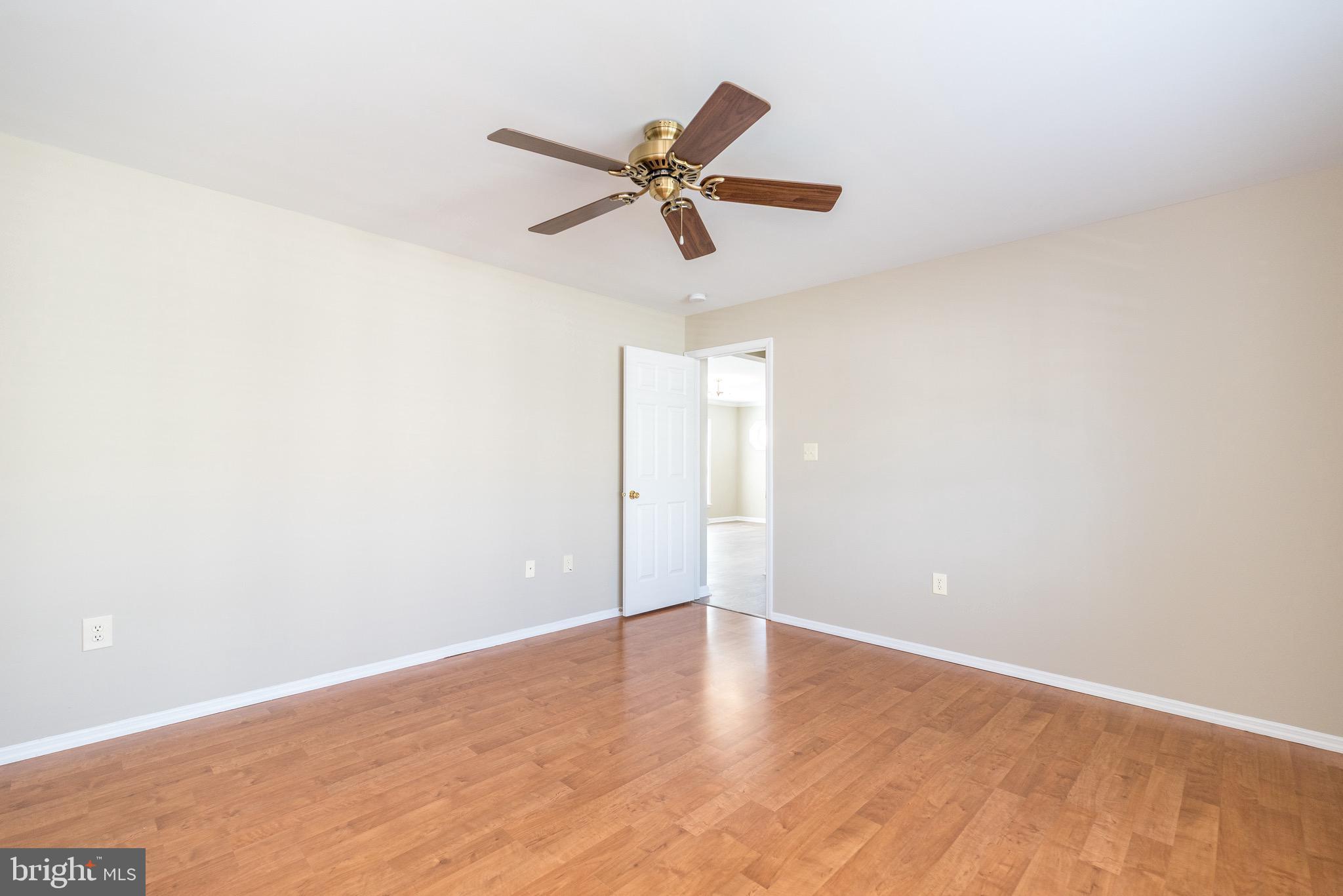 NESHAMINY FALLS - Residential