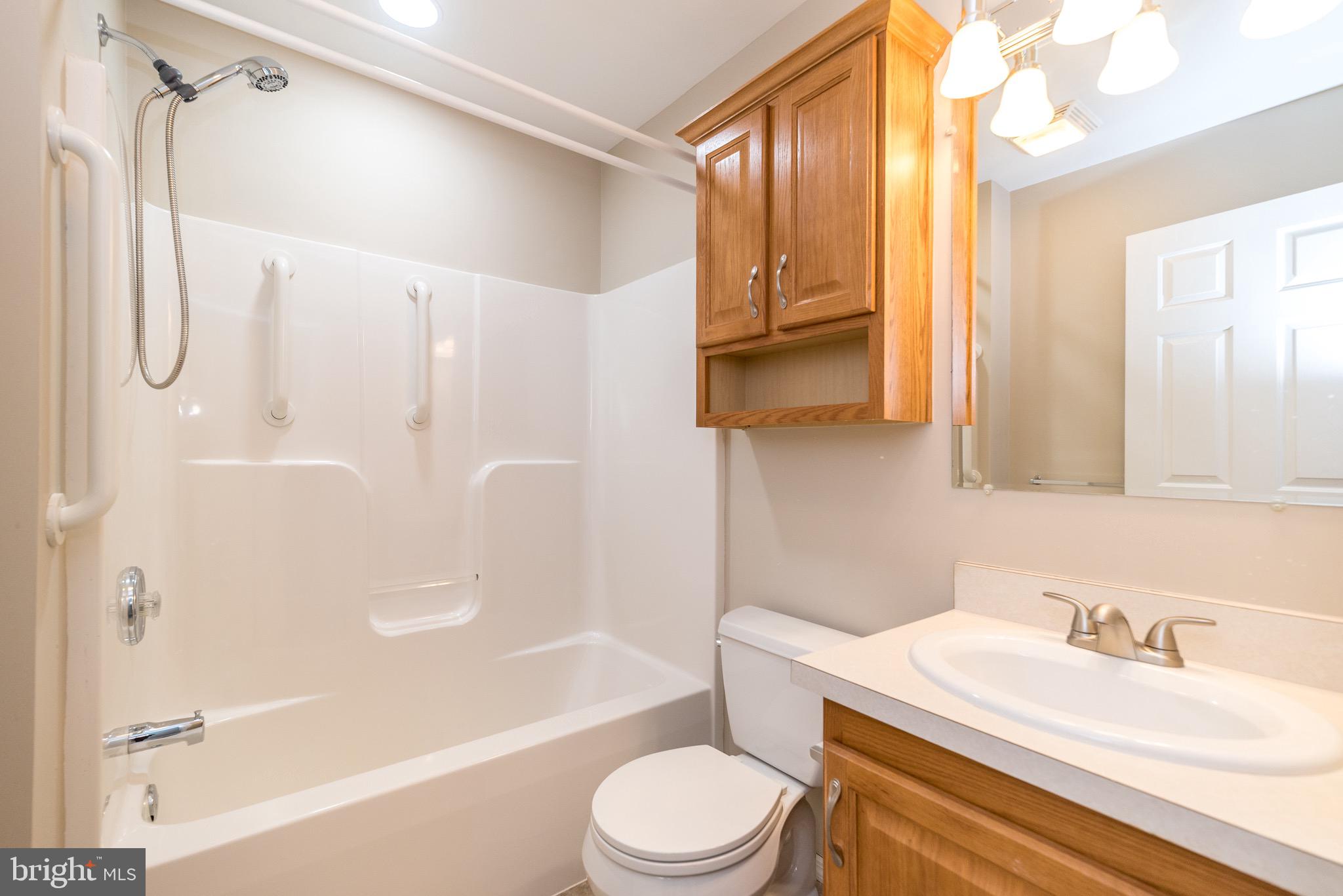 NESHAMINY FALLS - Residential