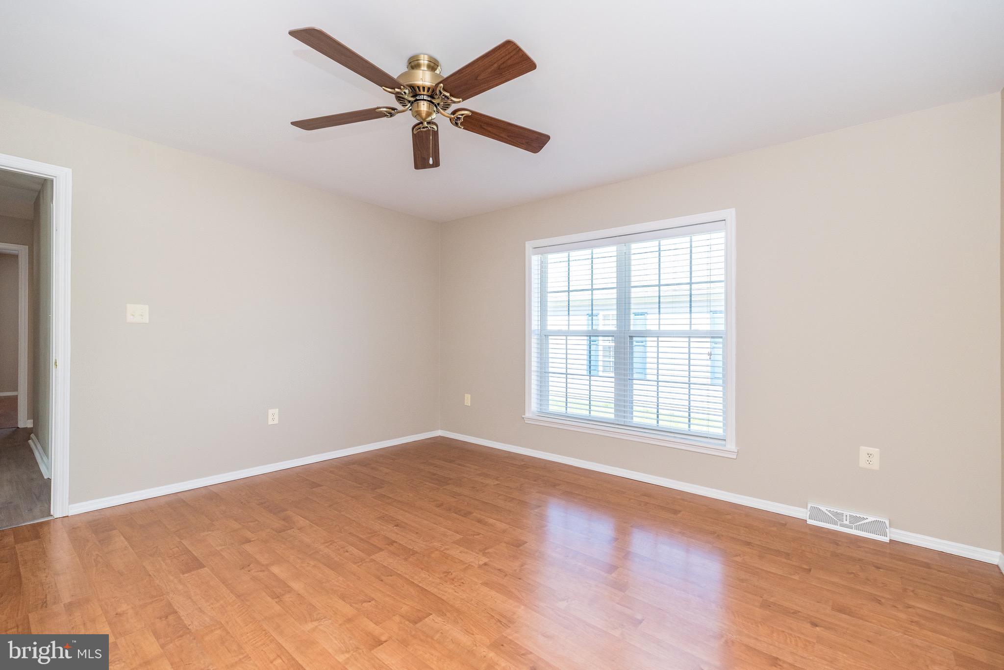 NESHAMINY FALLS - Residential