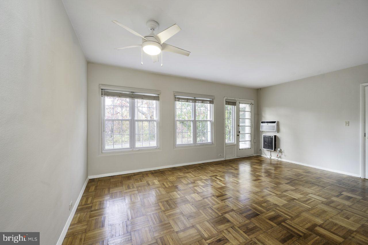 PARKFAIRFAX - Residential Lease