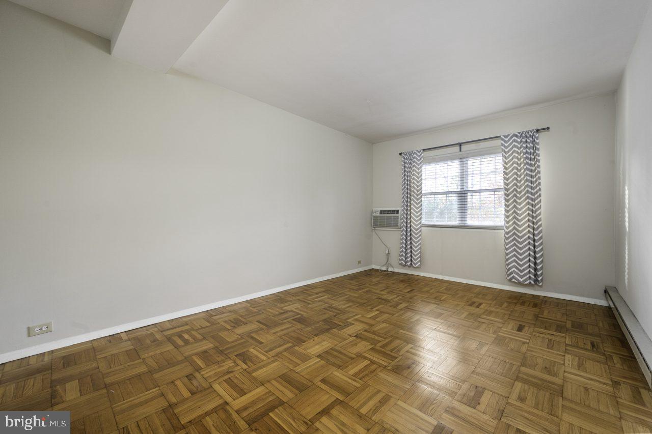 PARKFAIRFAX - Residential Lease