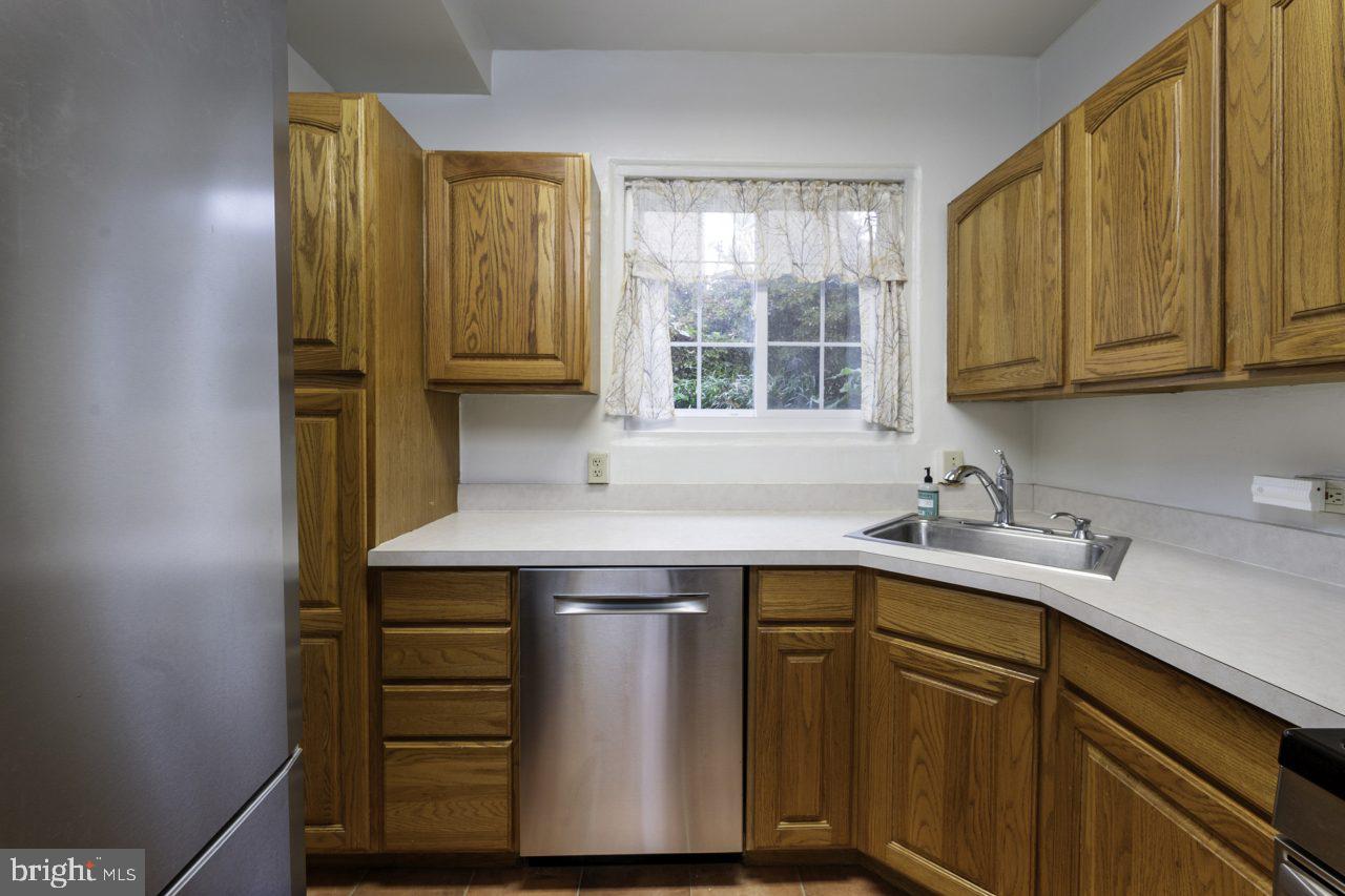 PARKFAIRFAX - Residential Lease