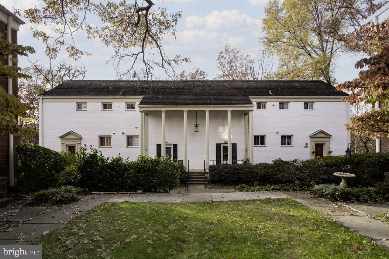 PARKFAIRFAX - Residential Lease