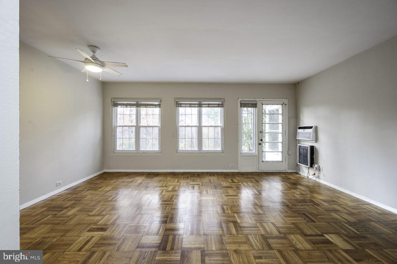 PARKFAIRFAX - Residential Lease