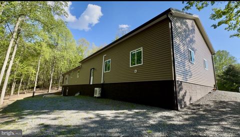 Photo of 859 Hank Lane, BERKELEY SPRINGS, WV 25411 (MLS # WVMO2007548)