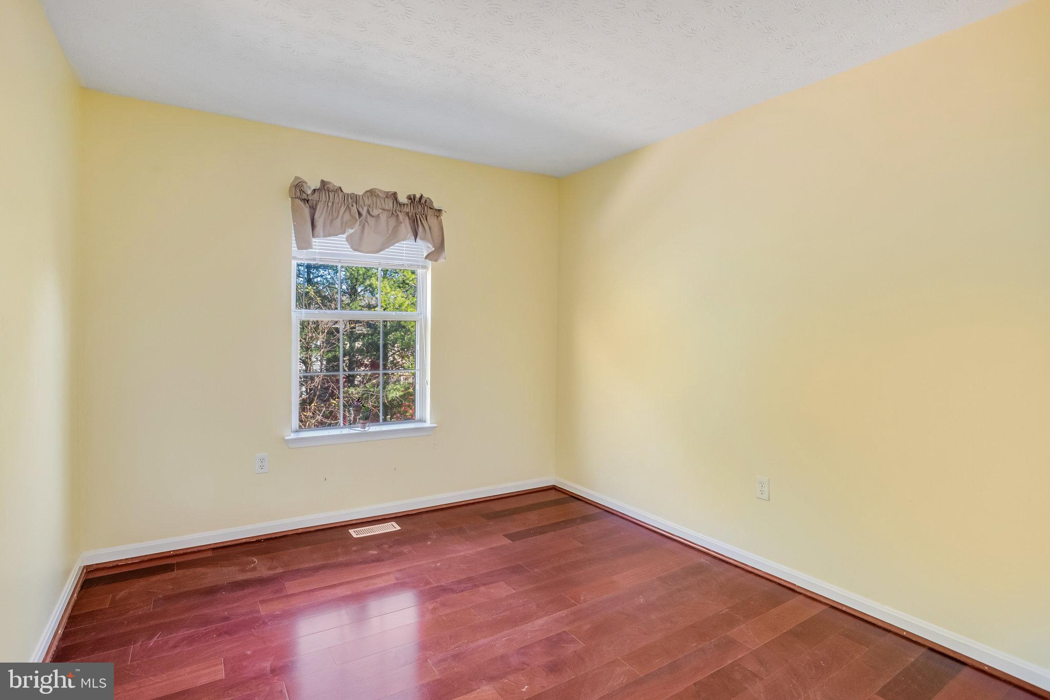 PARK RIDGE - Residential Lease