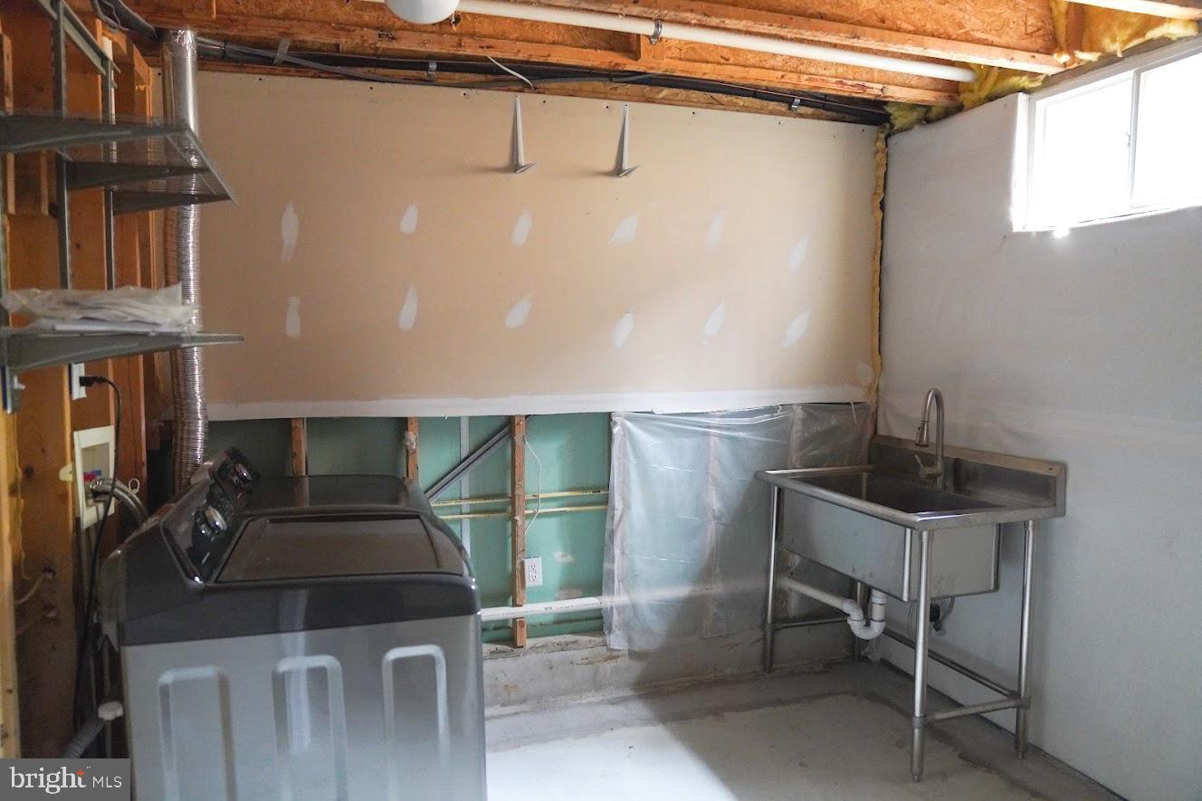 COUNTY GREEN - Residential