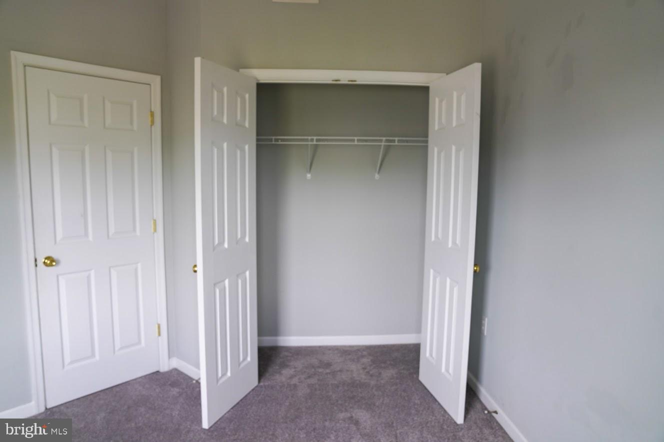 COUNTY GREEN - Residential