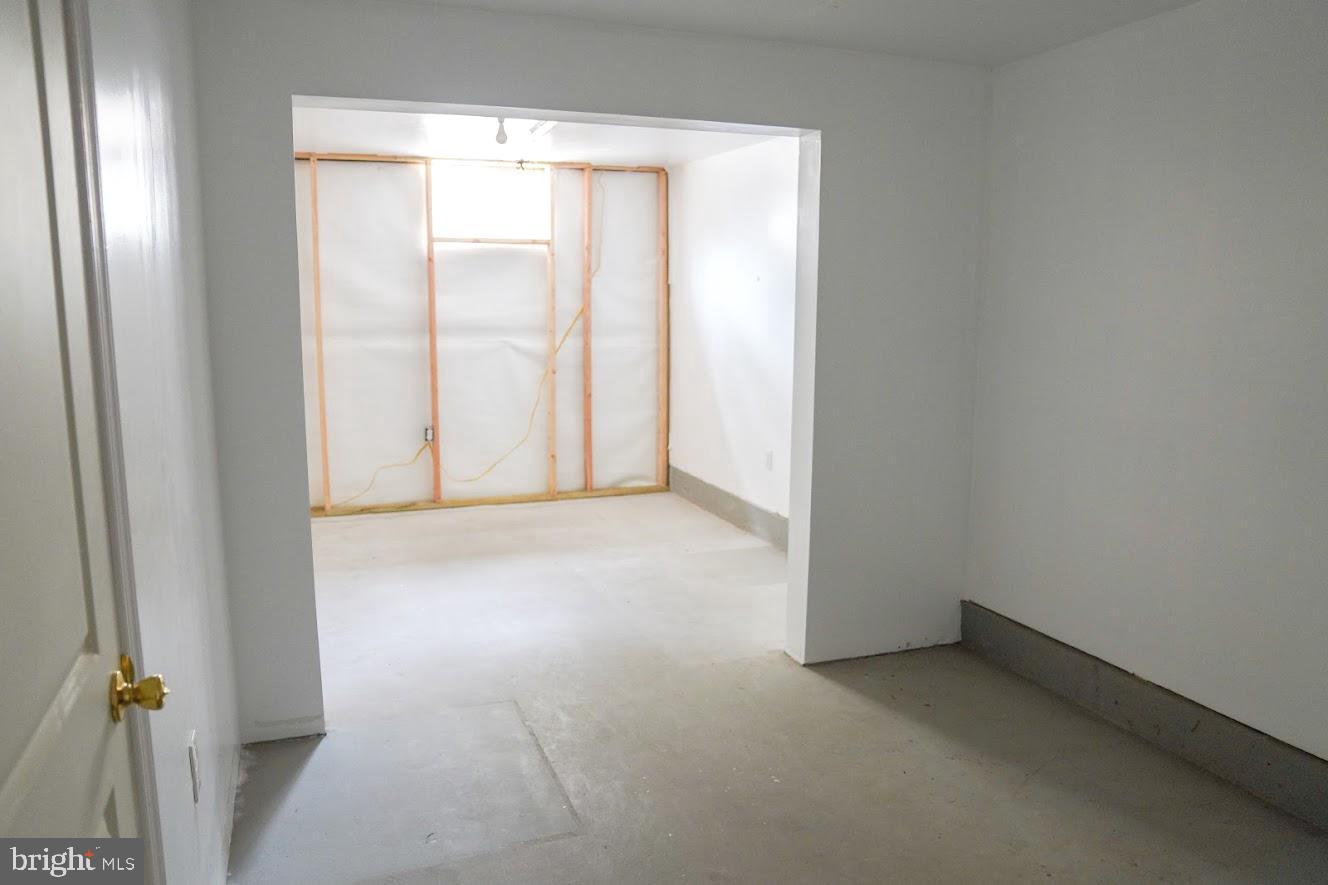 COUNTY GREEN - Residential