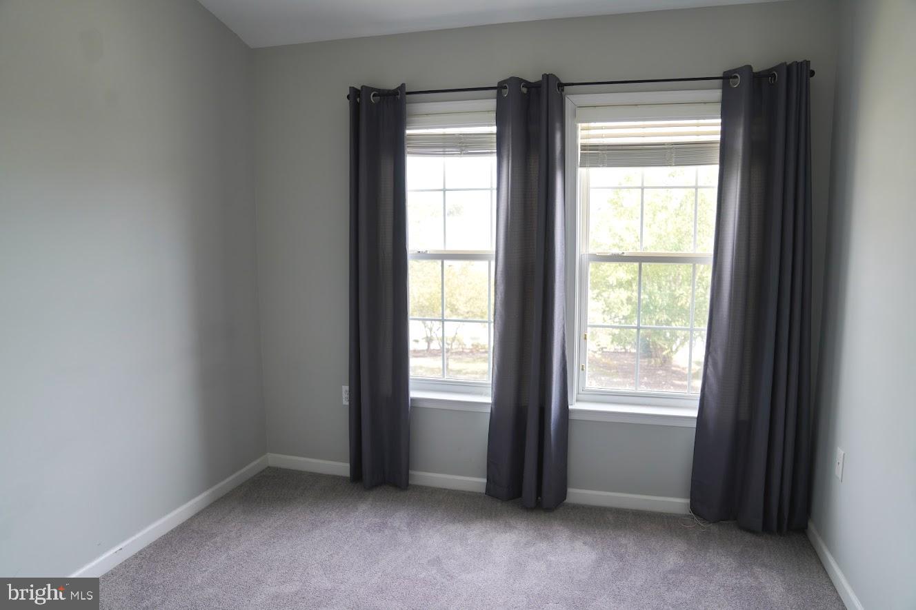 COUNTY GREEN - Residential