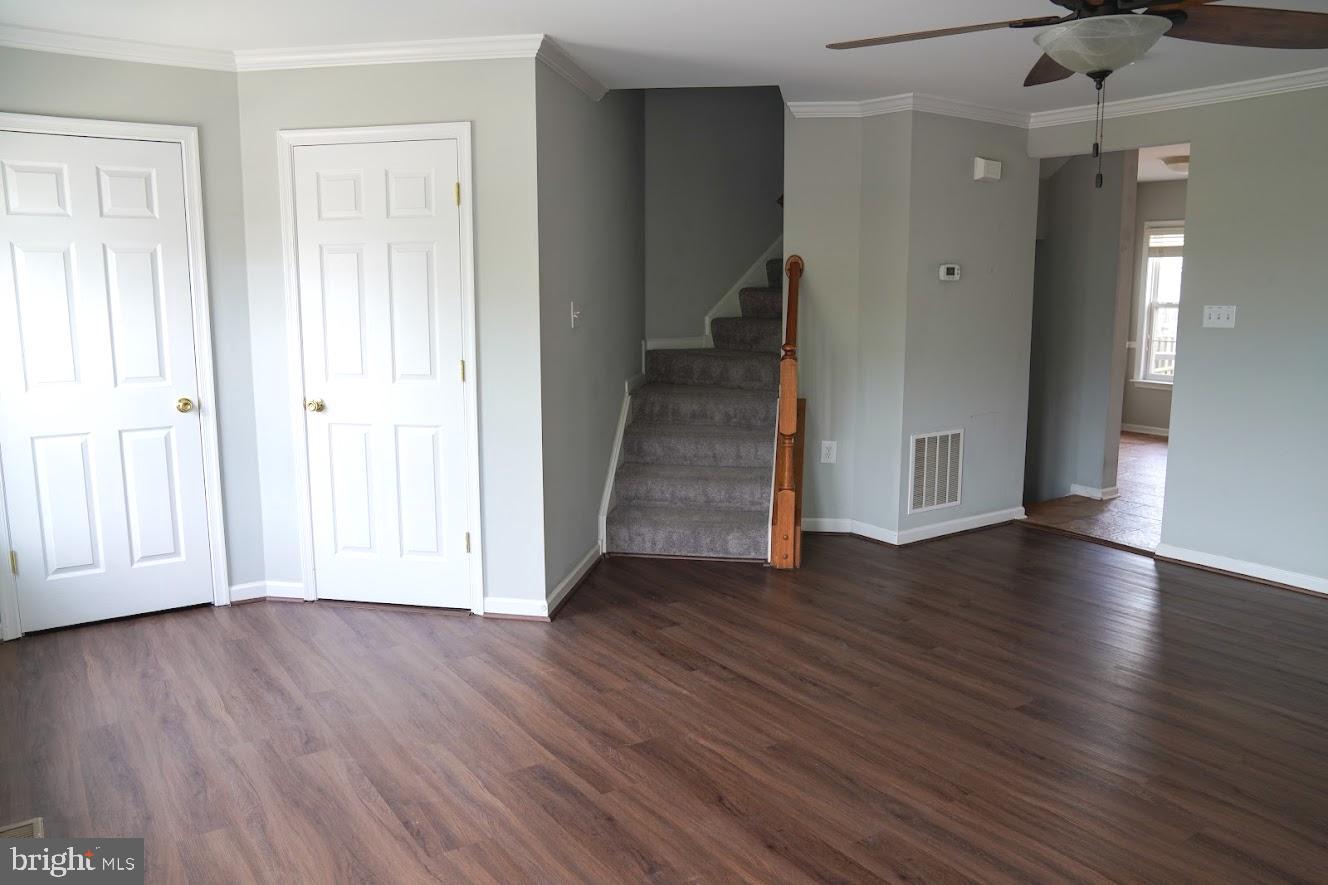 COUNTY GREEN - Residential